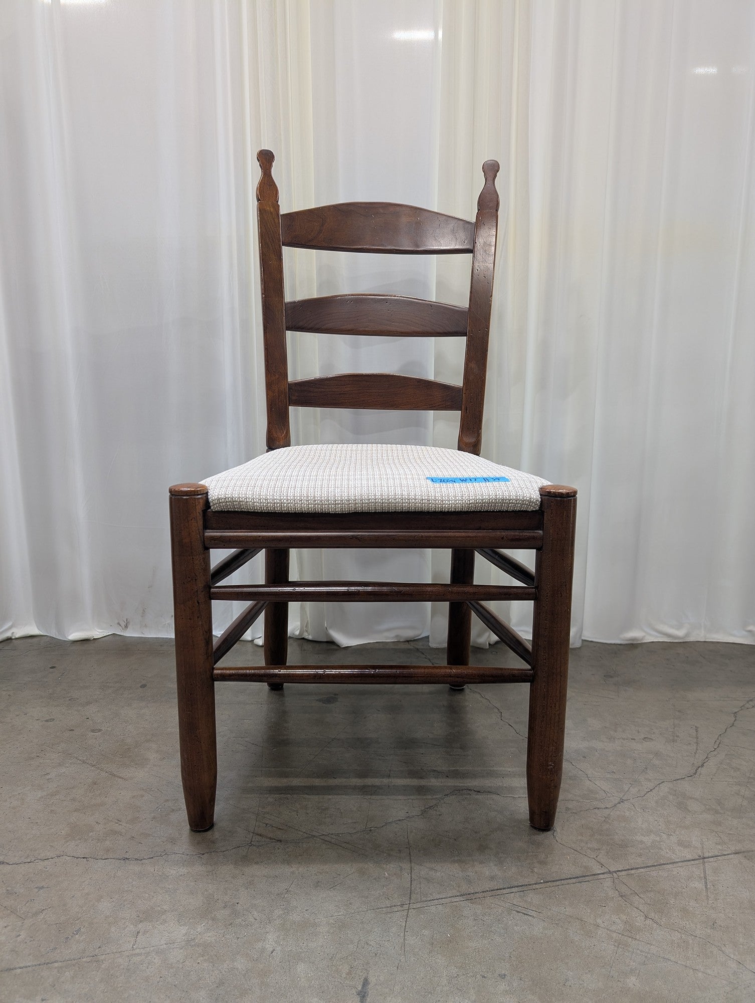 Traditional Ladderback Dining Chair in Dark Wood