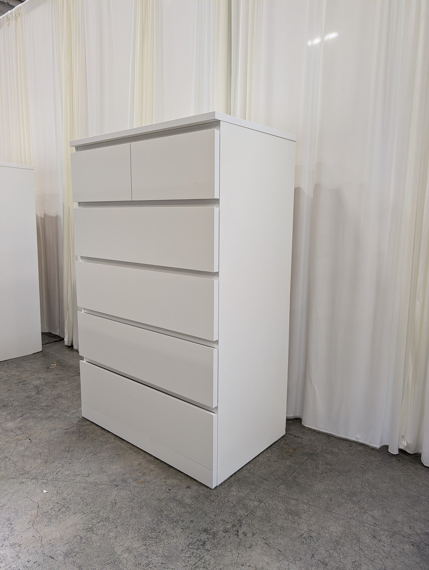 White Six-Drawer Minimalist Dresser