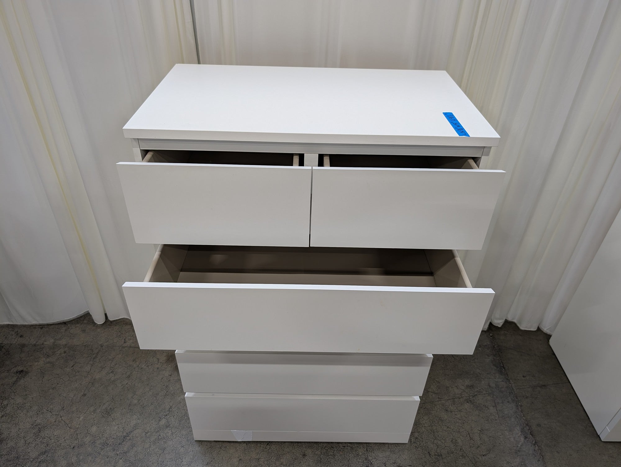 Minimalist White Six-Drawer Dresser