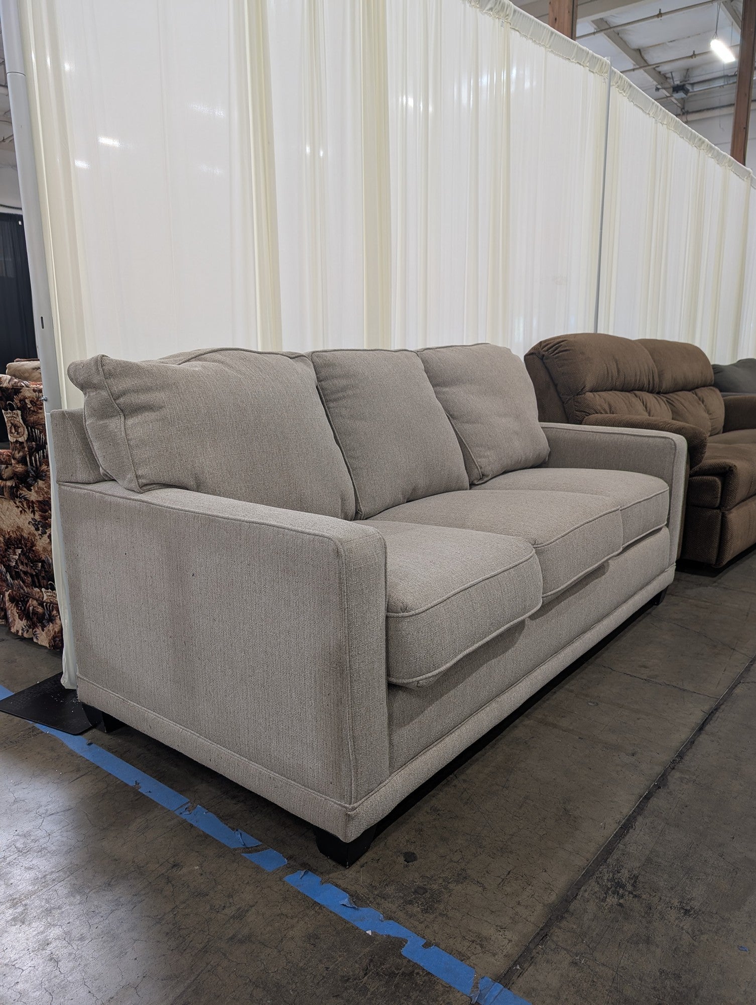 LaZboy Contemporary Grey Upholstered Three-Cushion Couch