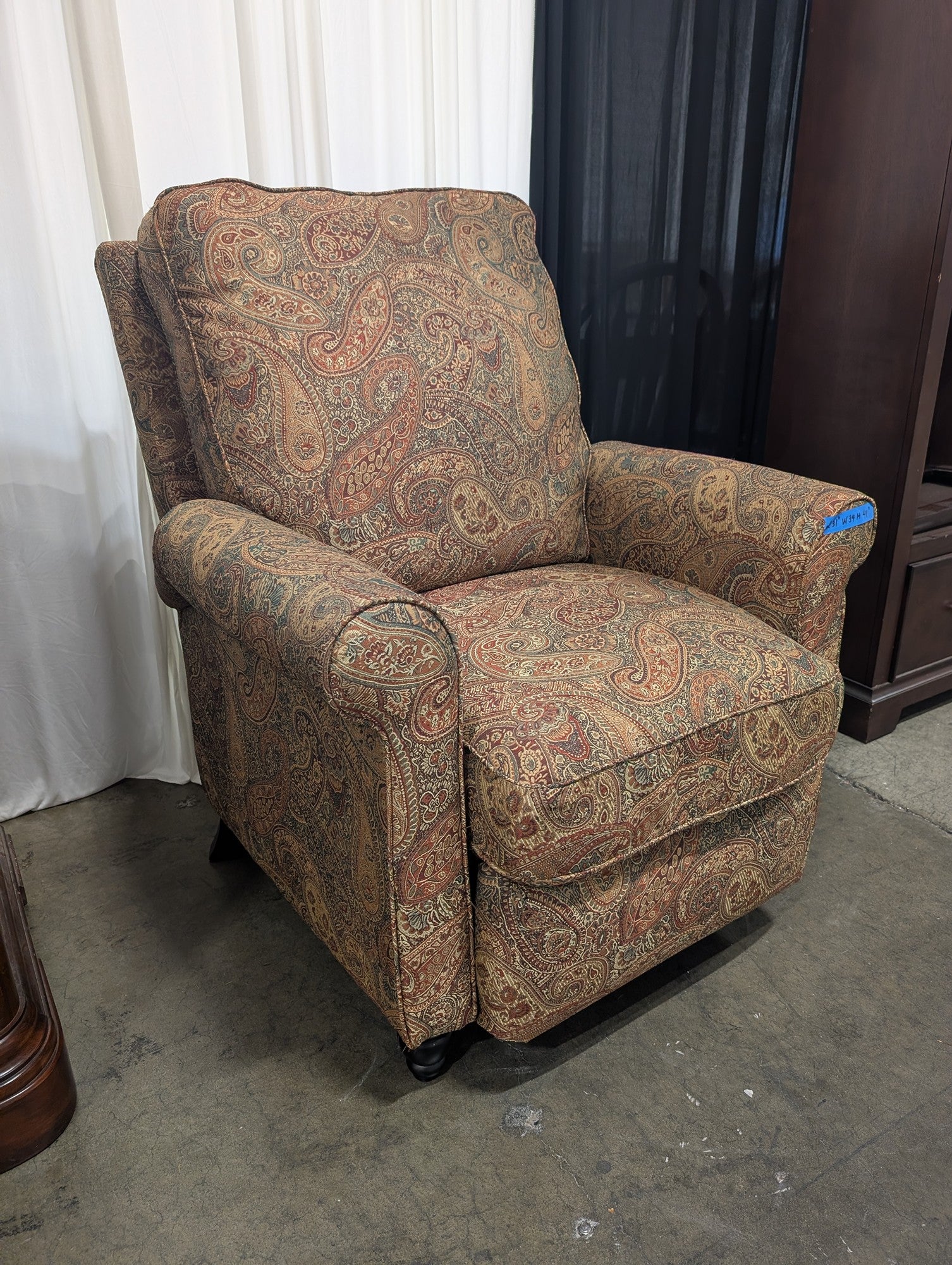 Traditional Multi-Color Paisley Upholstered Recliner