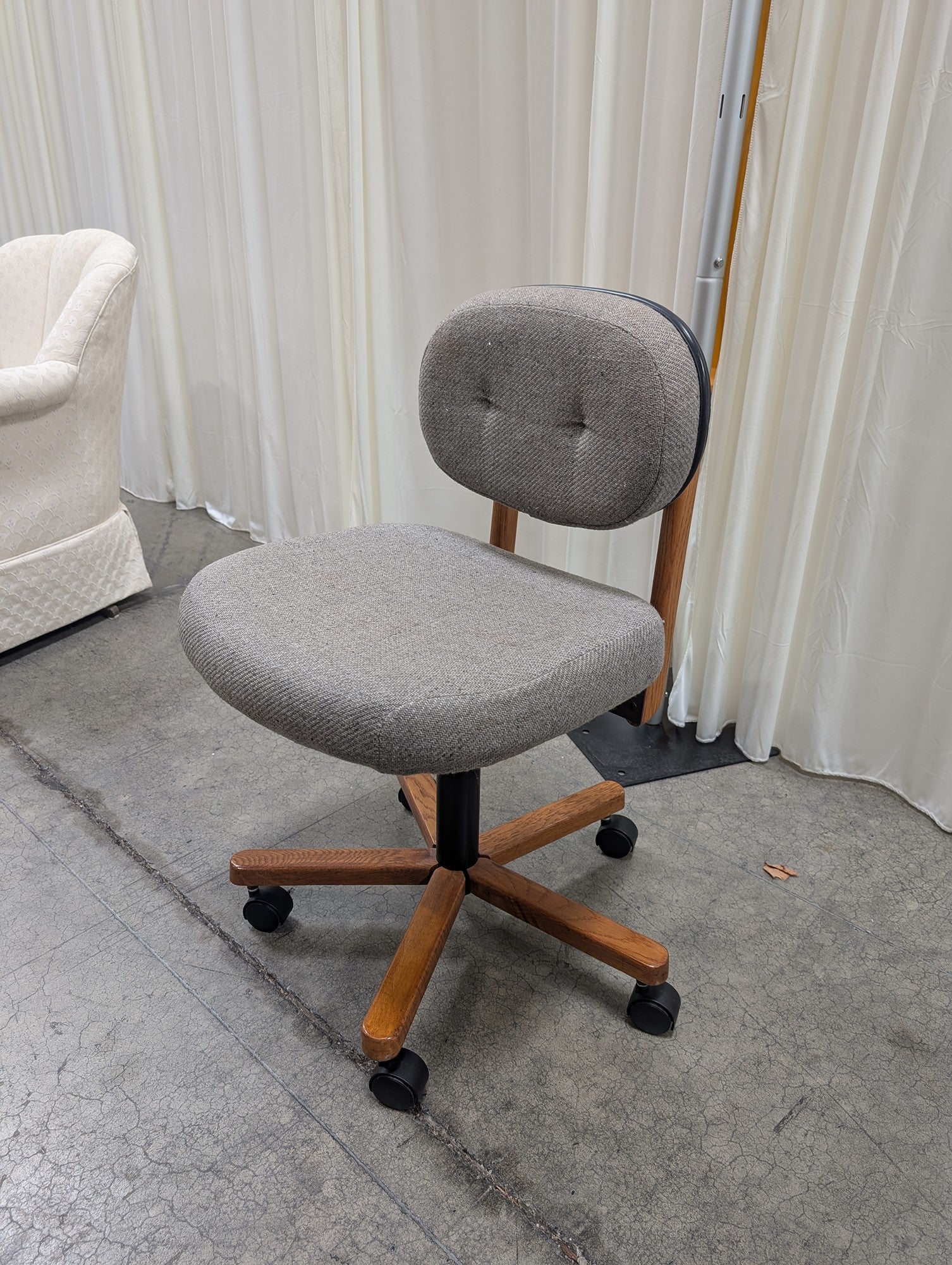 Grey Fabric Swivel Office Chair with Wood Base