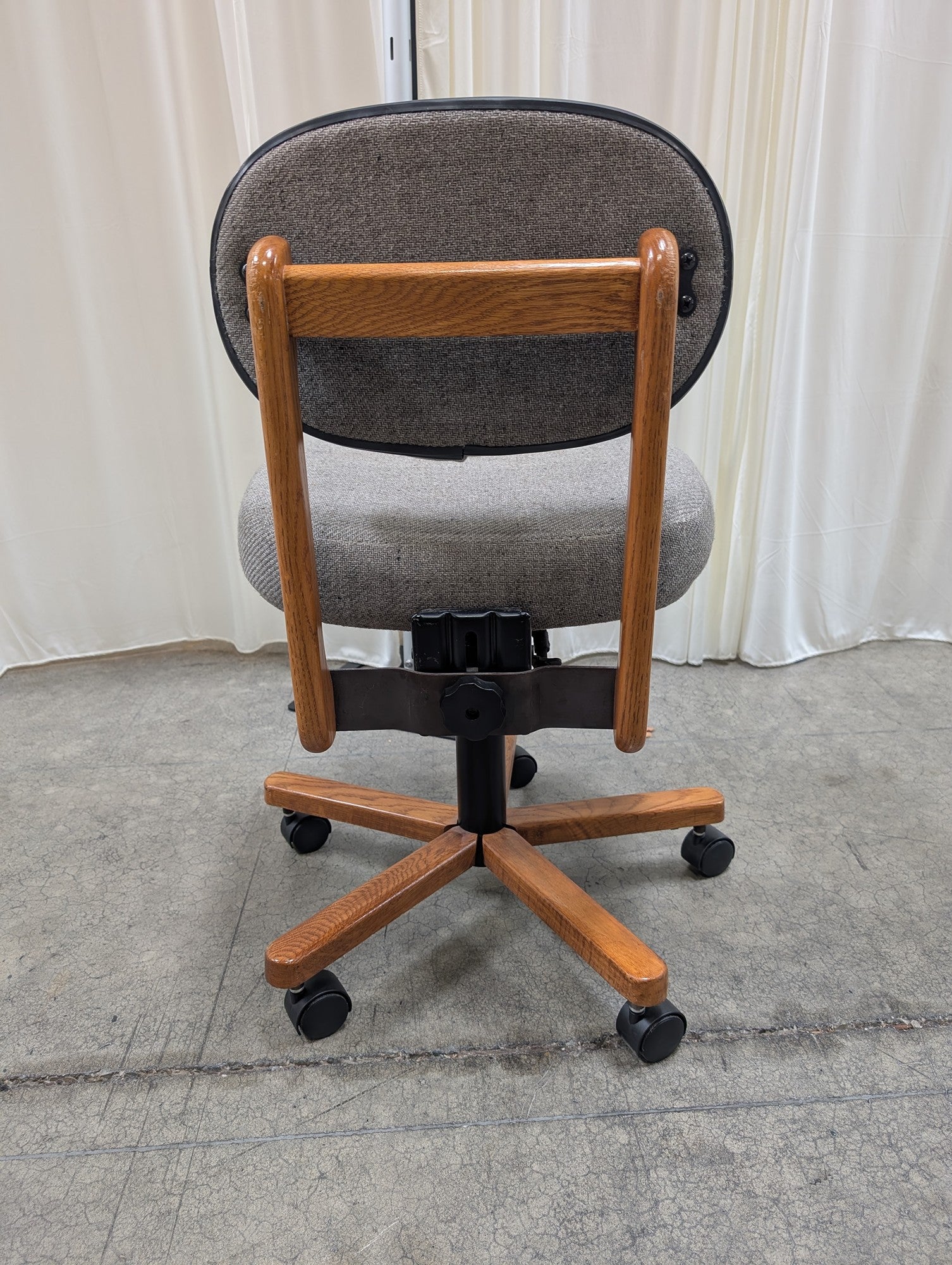 Grey Fabric Swivel Office Chair with Wood Base
