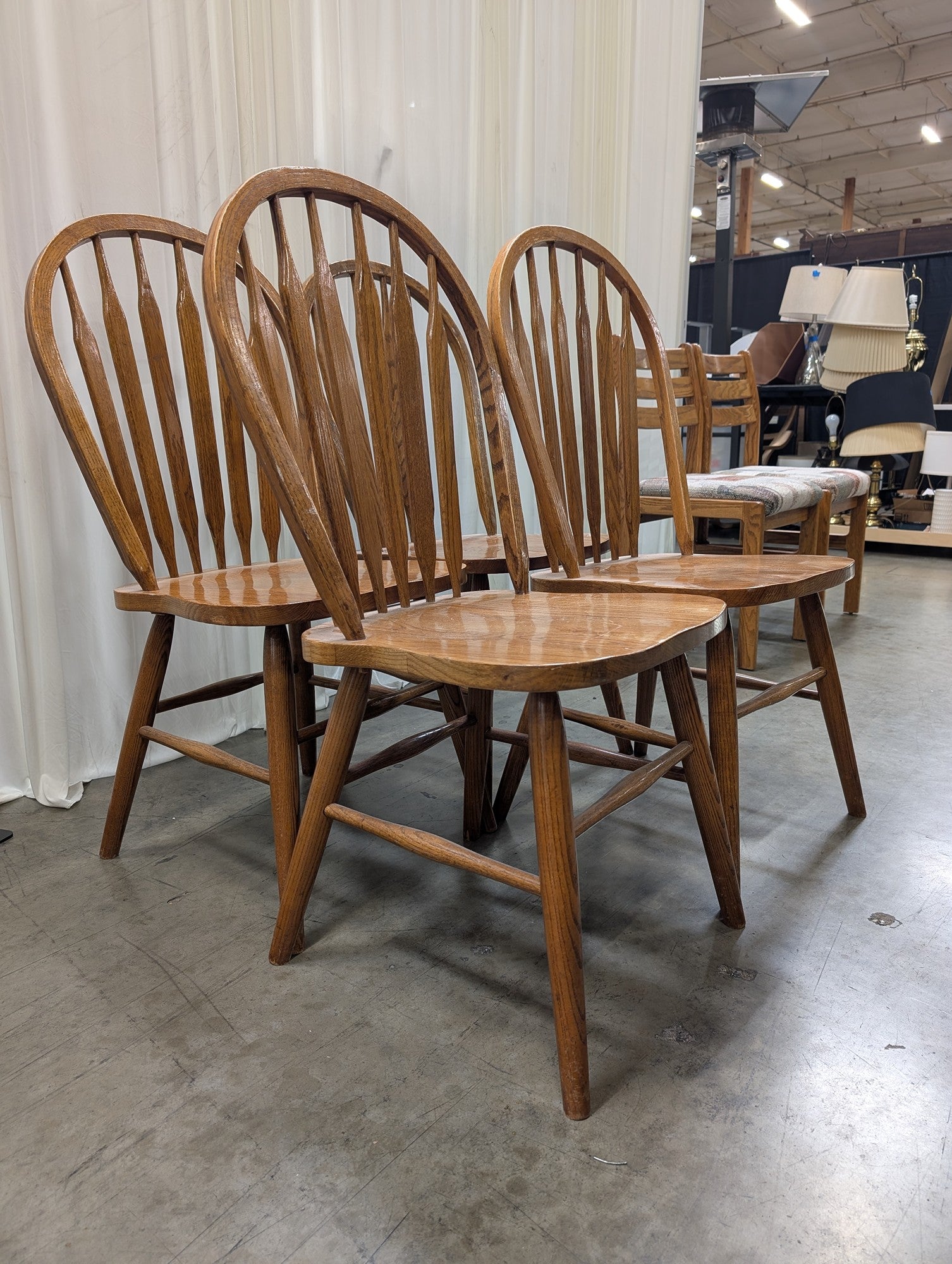 Four Arrowback Windsor Dining Chairs in Wood