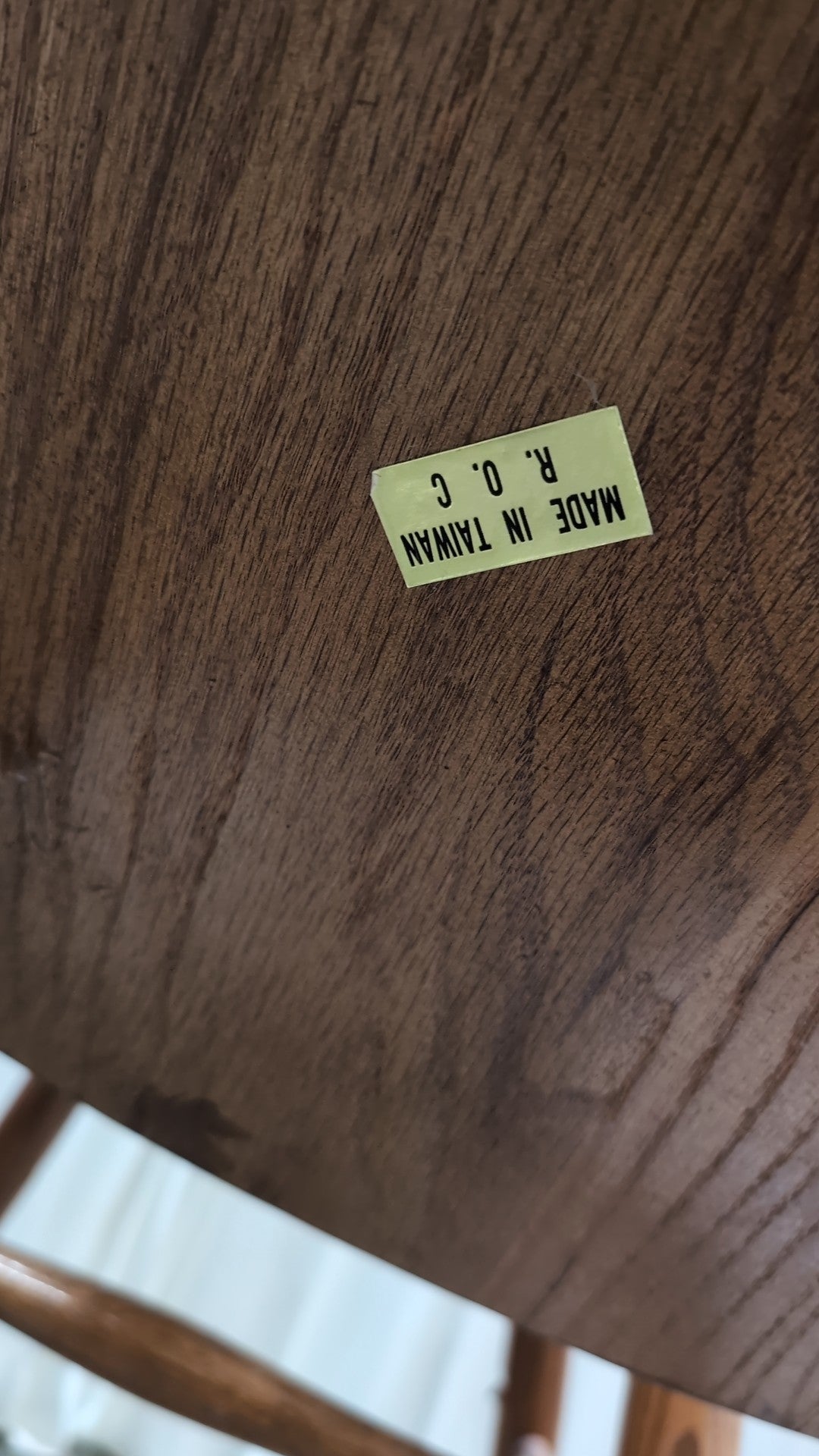 Four Arrowback Windsor Dining Chairs in Wood