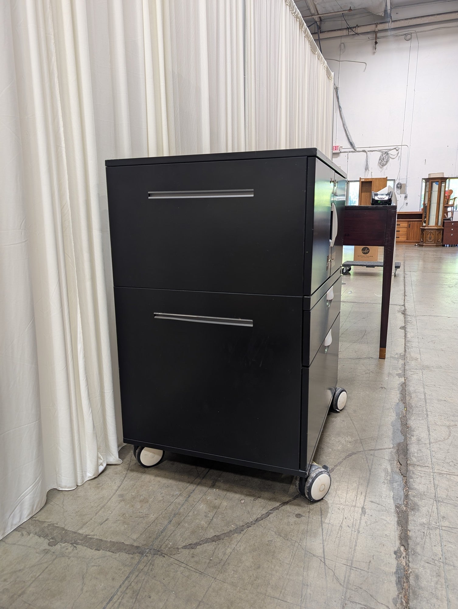 Black Metal Mobile Rolling Filing Cabinet missing key