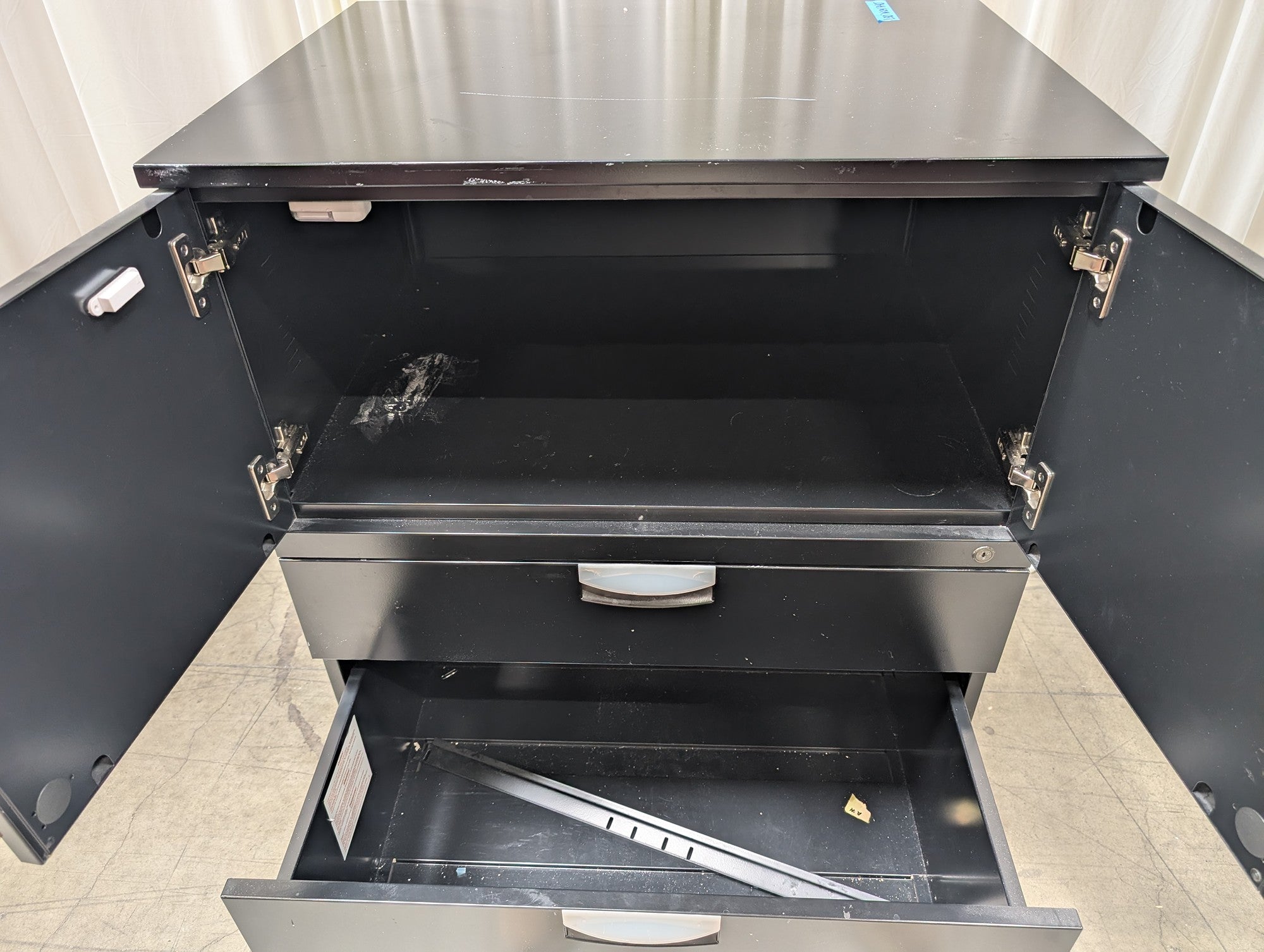 Black Metal Mobile Rolling Filing Cabinet missing key