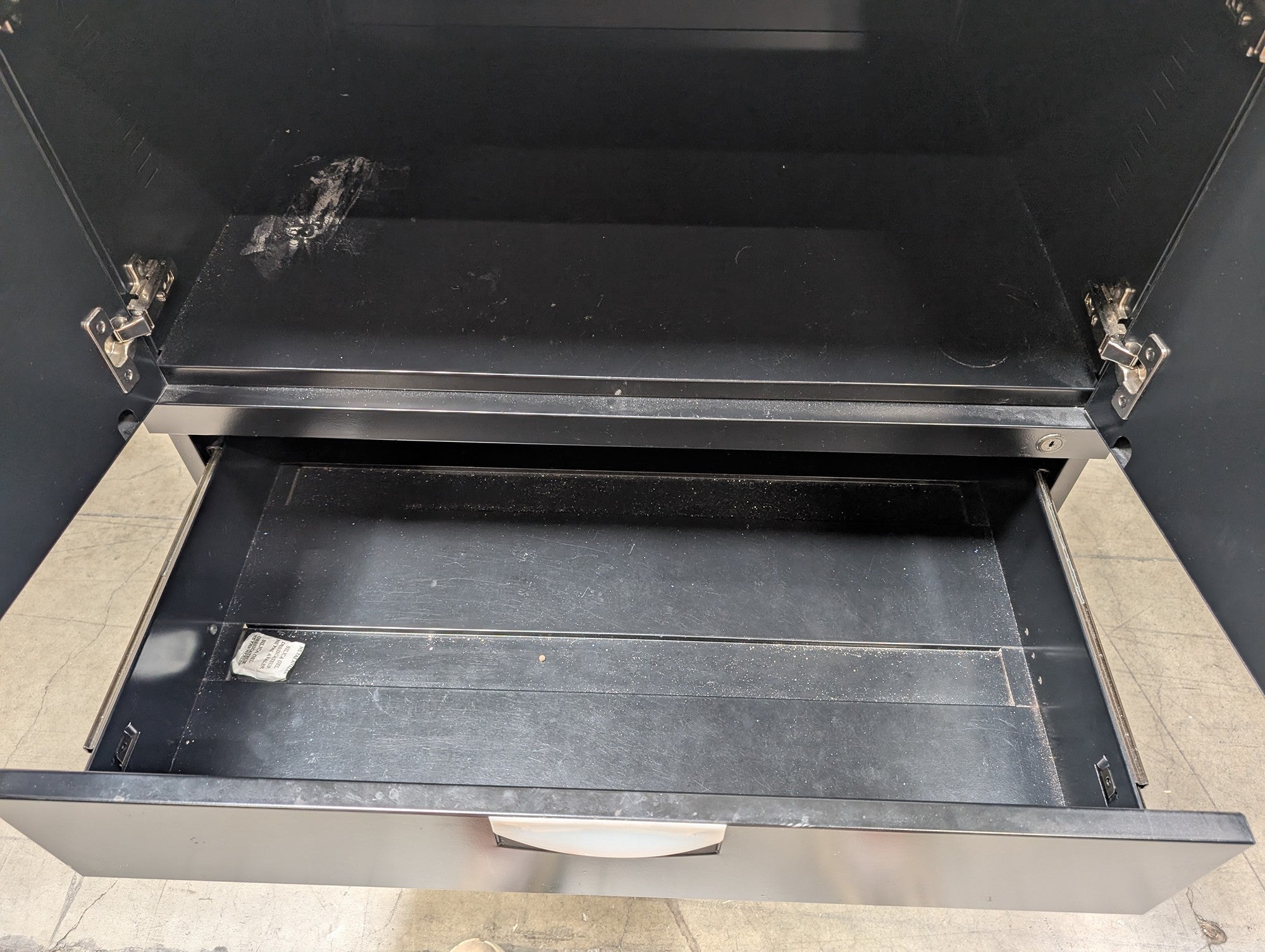 Black Metal Mobile Rolling Filing Cabinet missing key