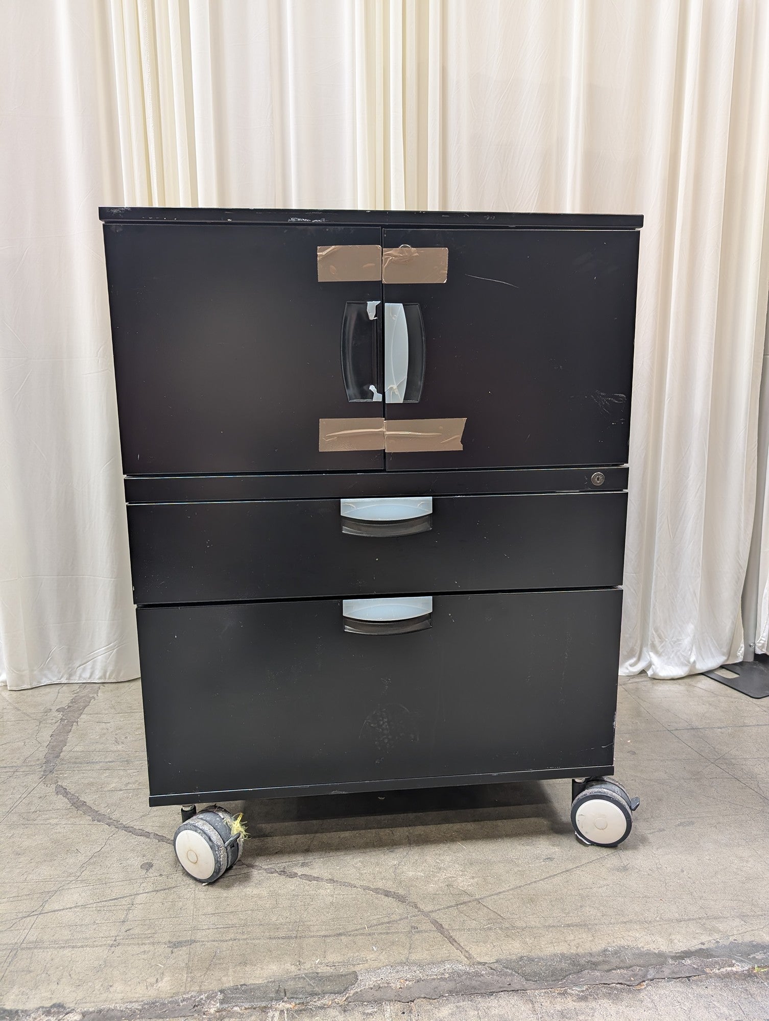 Black Metal Mobile Rolling Filing Cabinet missing key