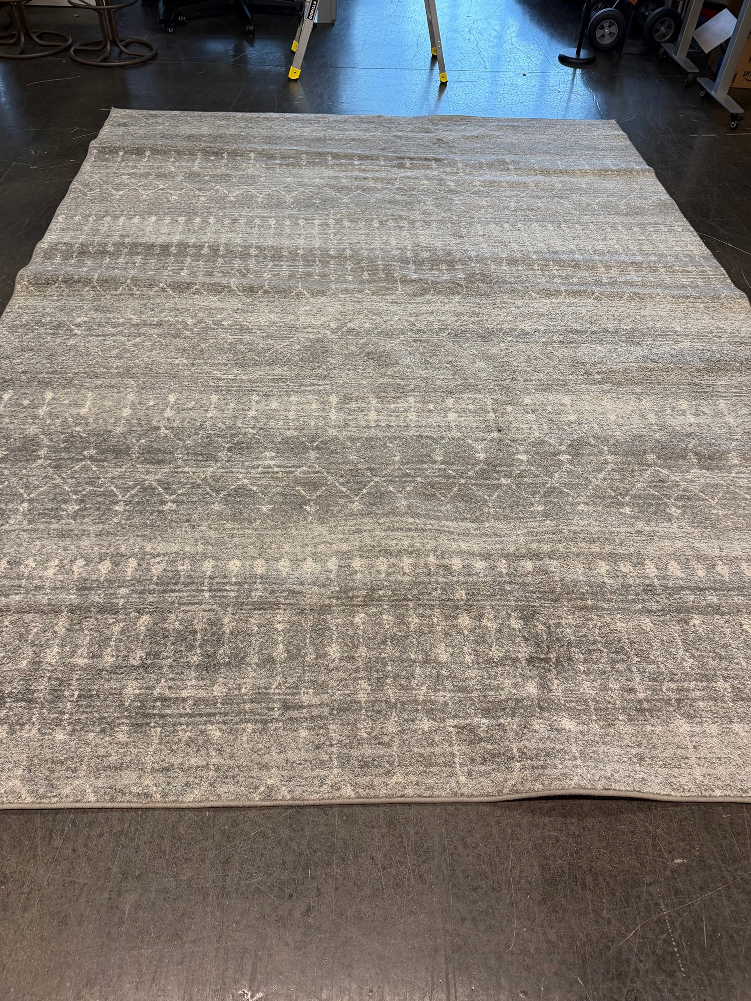 nuLOOM Bodrum Dark Grey 9x12 Area Rug in Polypropylene