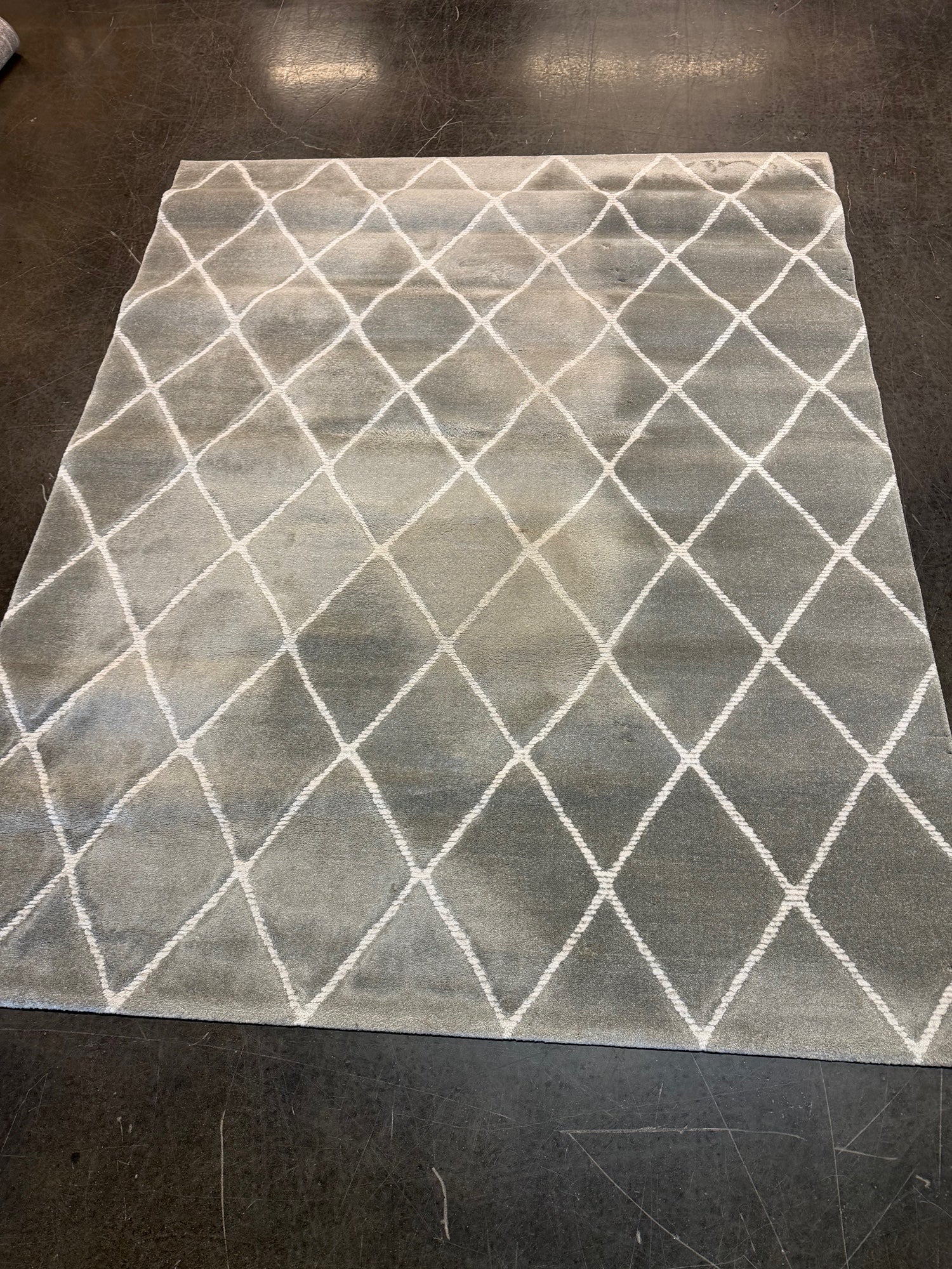 IKEA VANTORP Gray Diamond Pattern 8 x 10 Area Rug