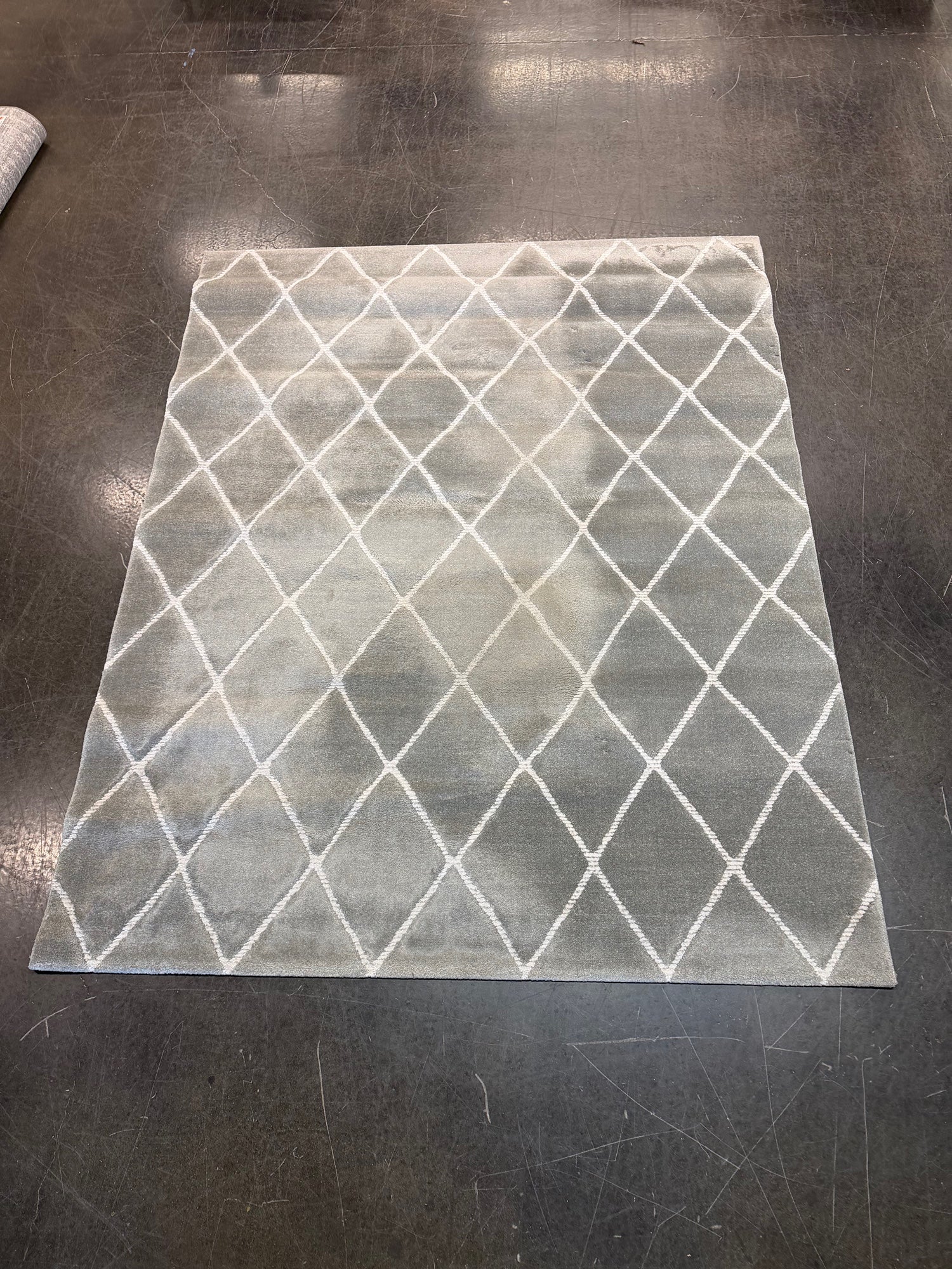 IKEA VANTORP Gray Diamond Pattern 8 x 10 Area Rug
