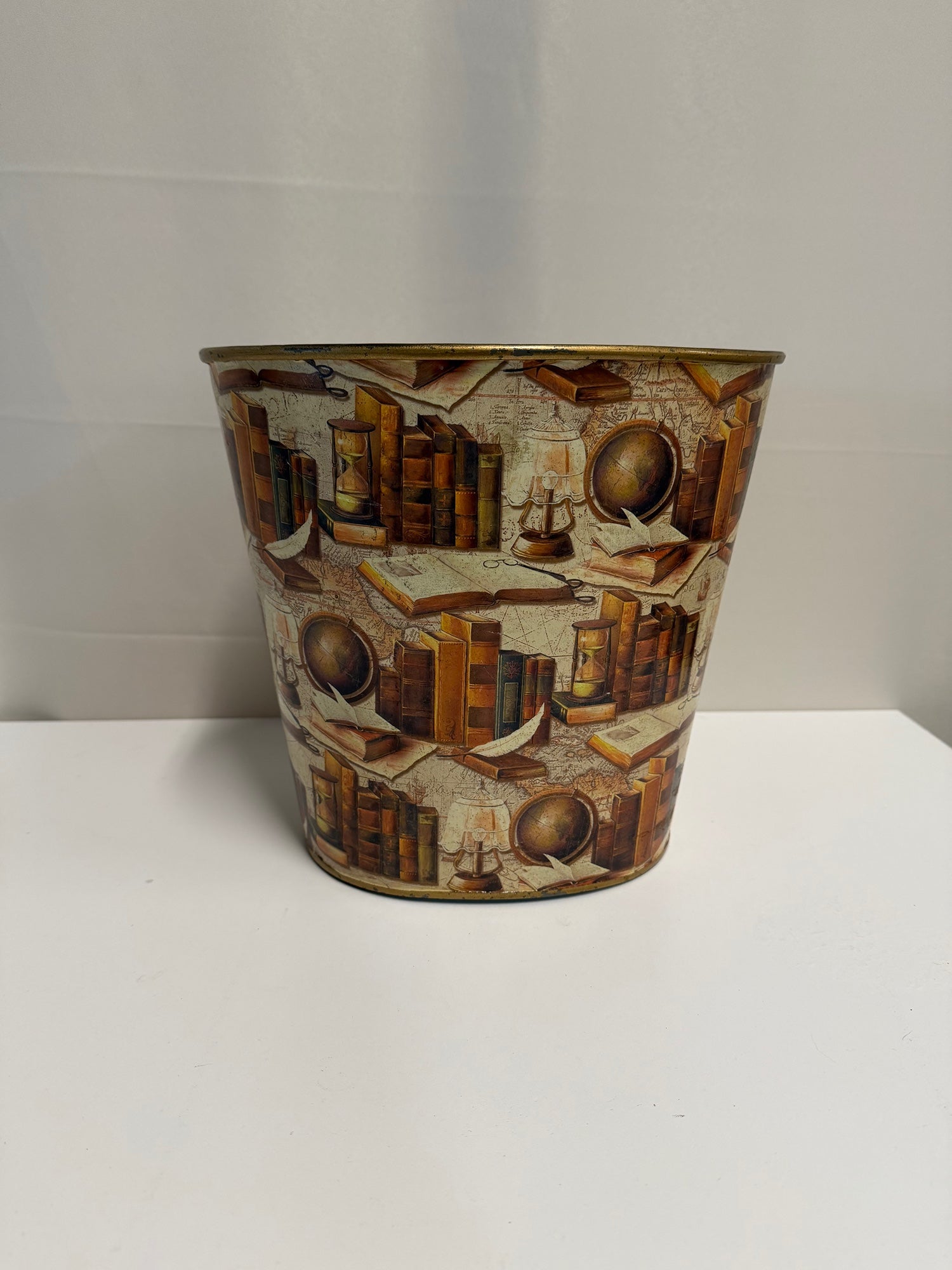 Anister Gifts Inc. Vintage Library Theme Metal Wastebasket