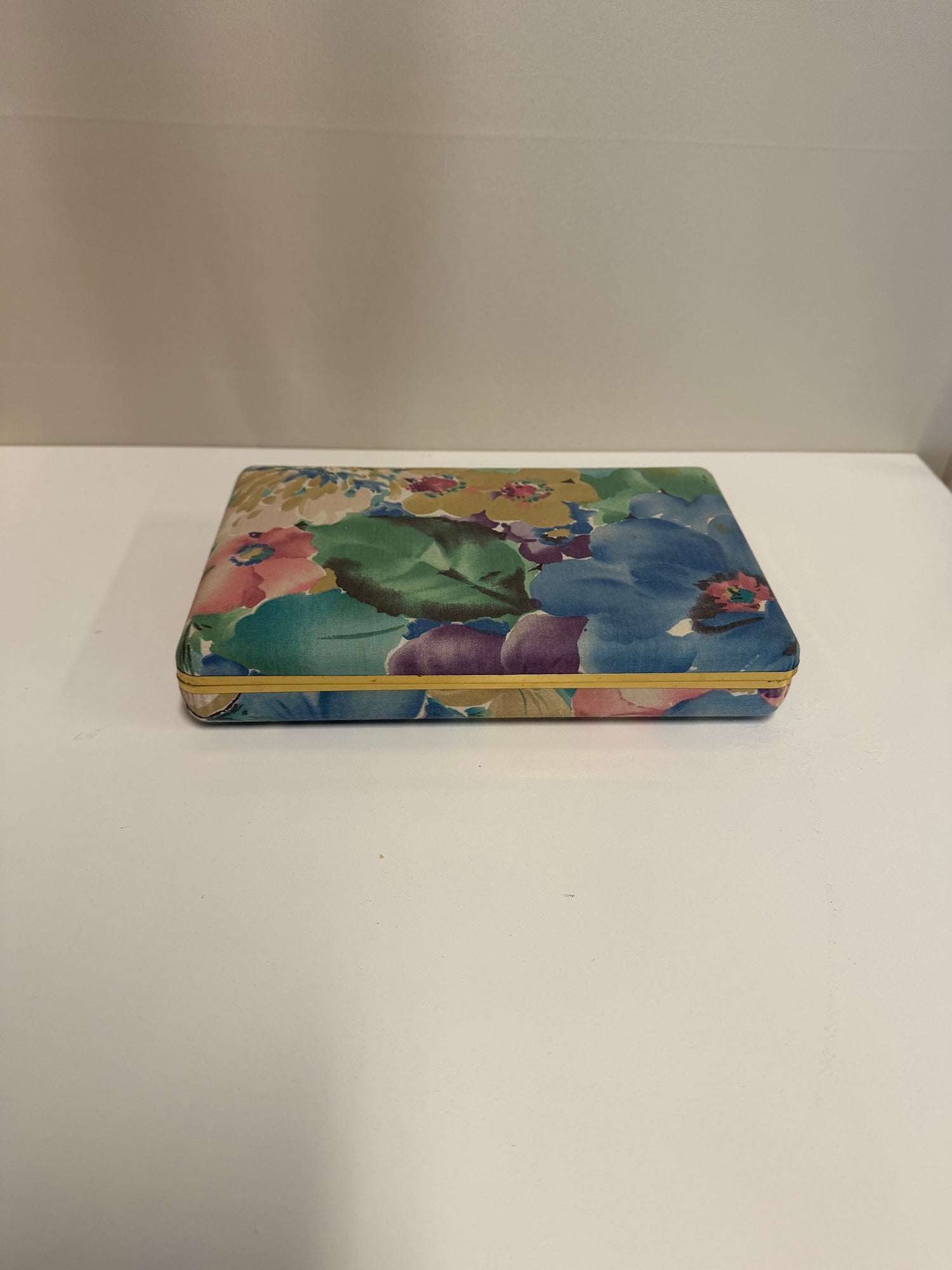 Vintage-Inspired Floral Fabric Jewelry Box with Mirror