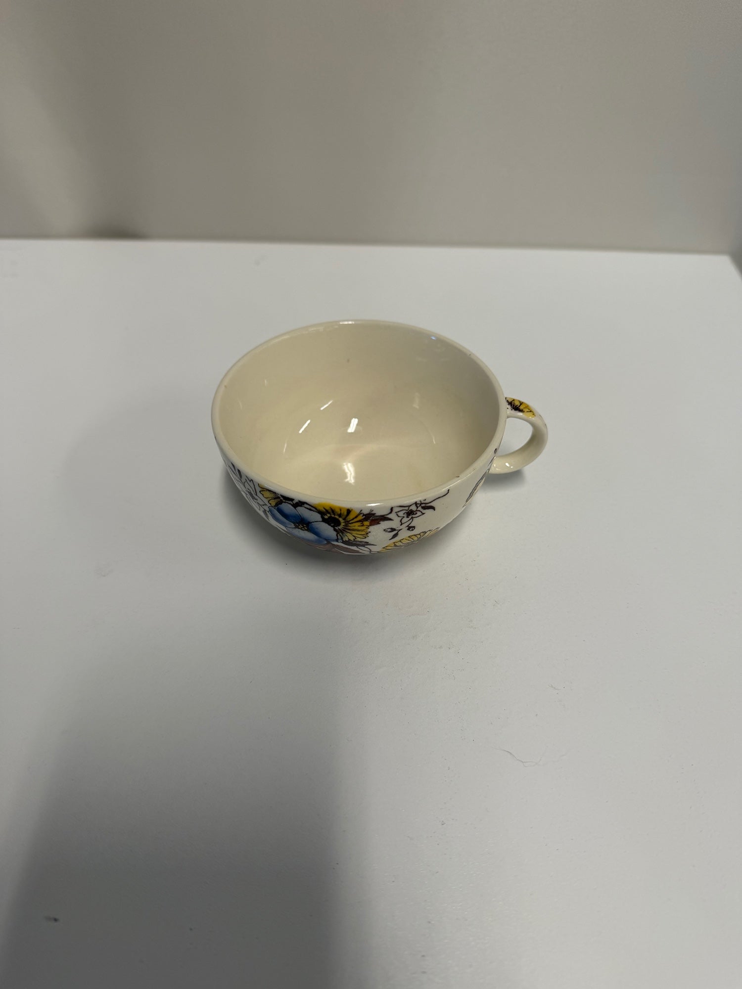 Vernon Kilns Santa Barbara Floral Pattern Porcelain Teacup