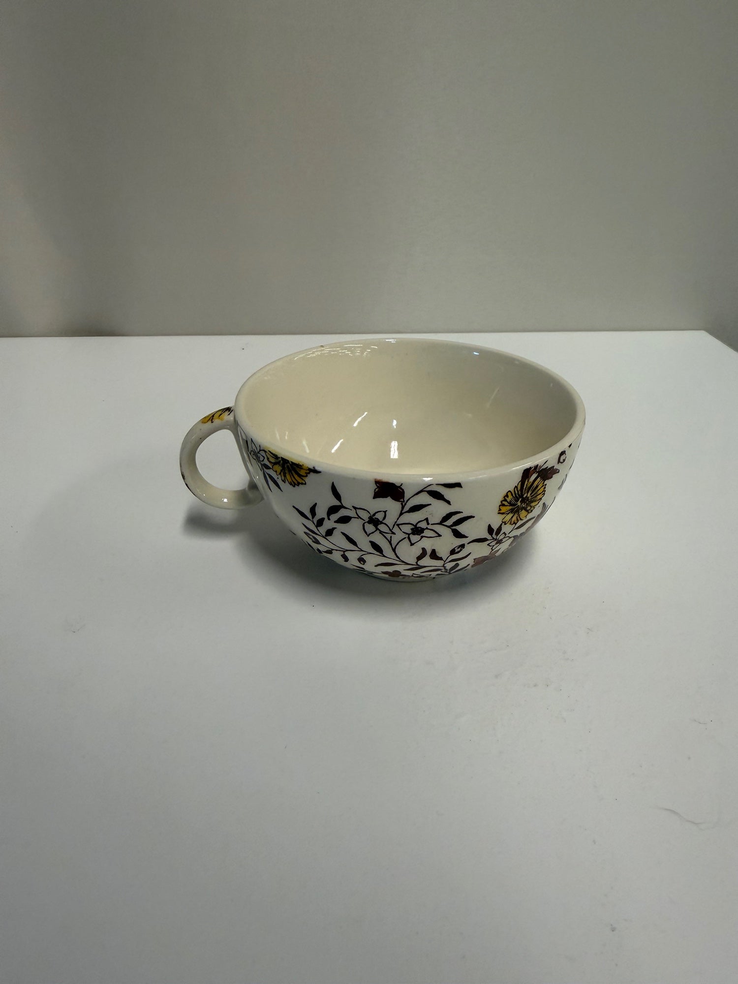 Vernon Kilns Santa Barbara Floral Pattern Porcelain Teacup