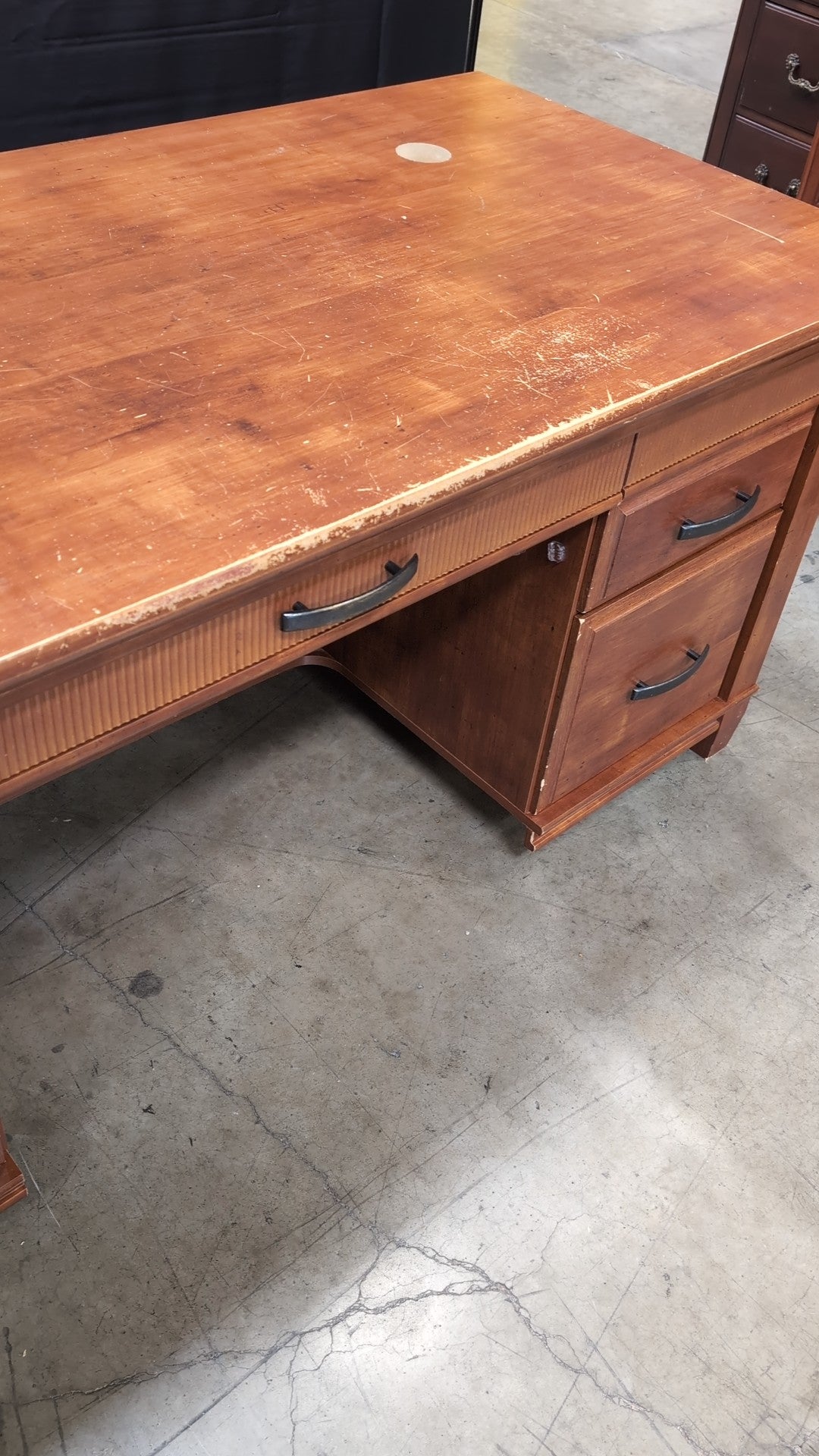 Traditional Brown Wood Five-Drawer Desk with Fluted Paneling