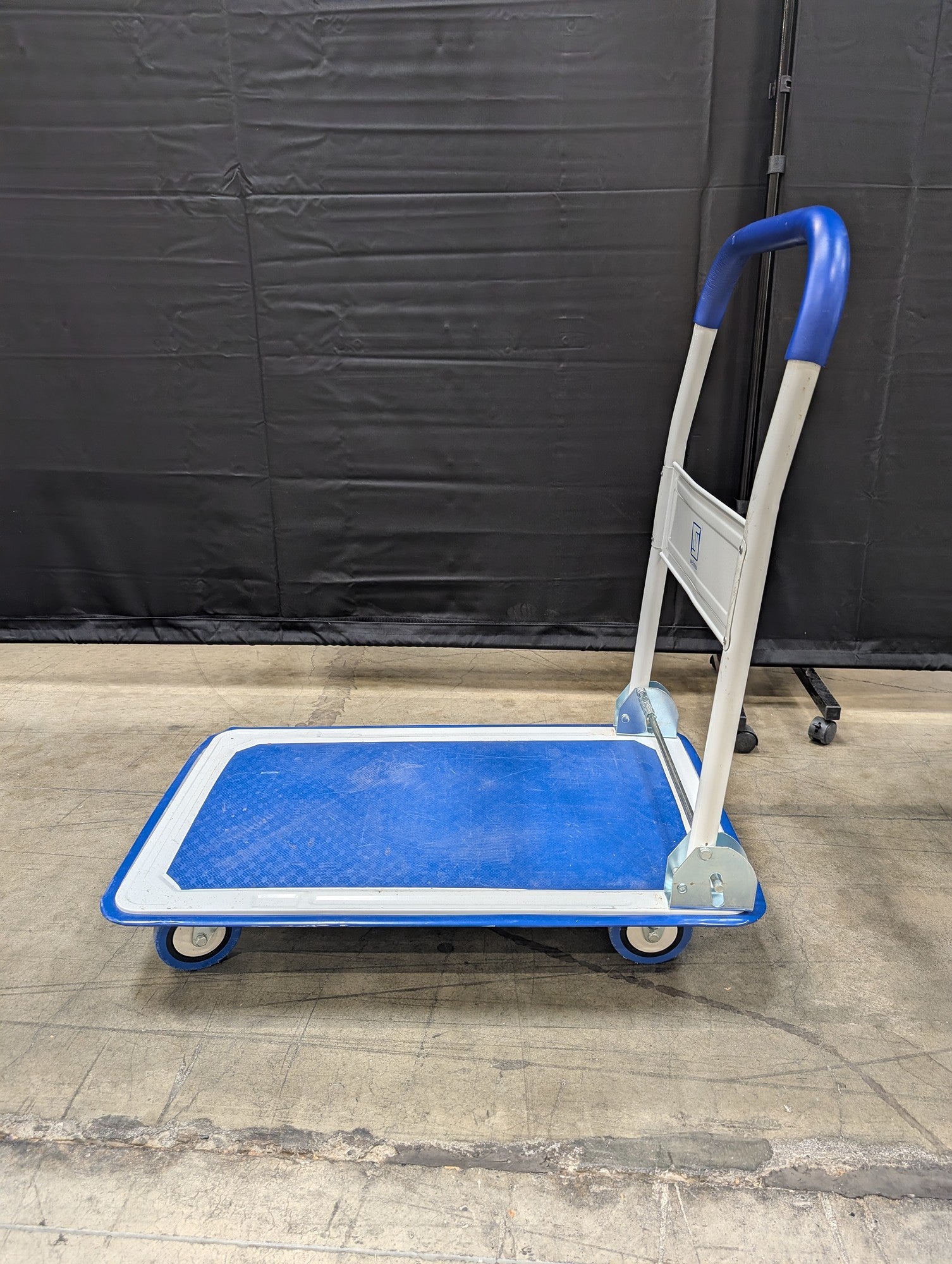 Wellmax Blue Folding Platform Cart with Four Wheels