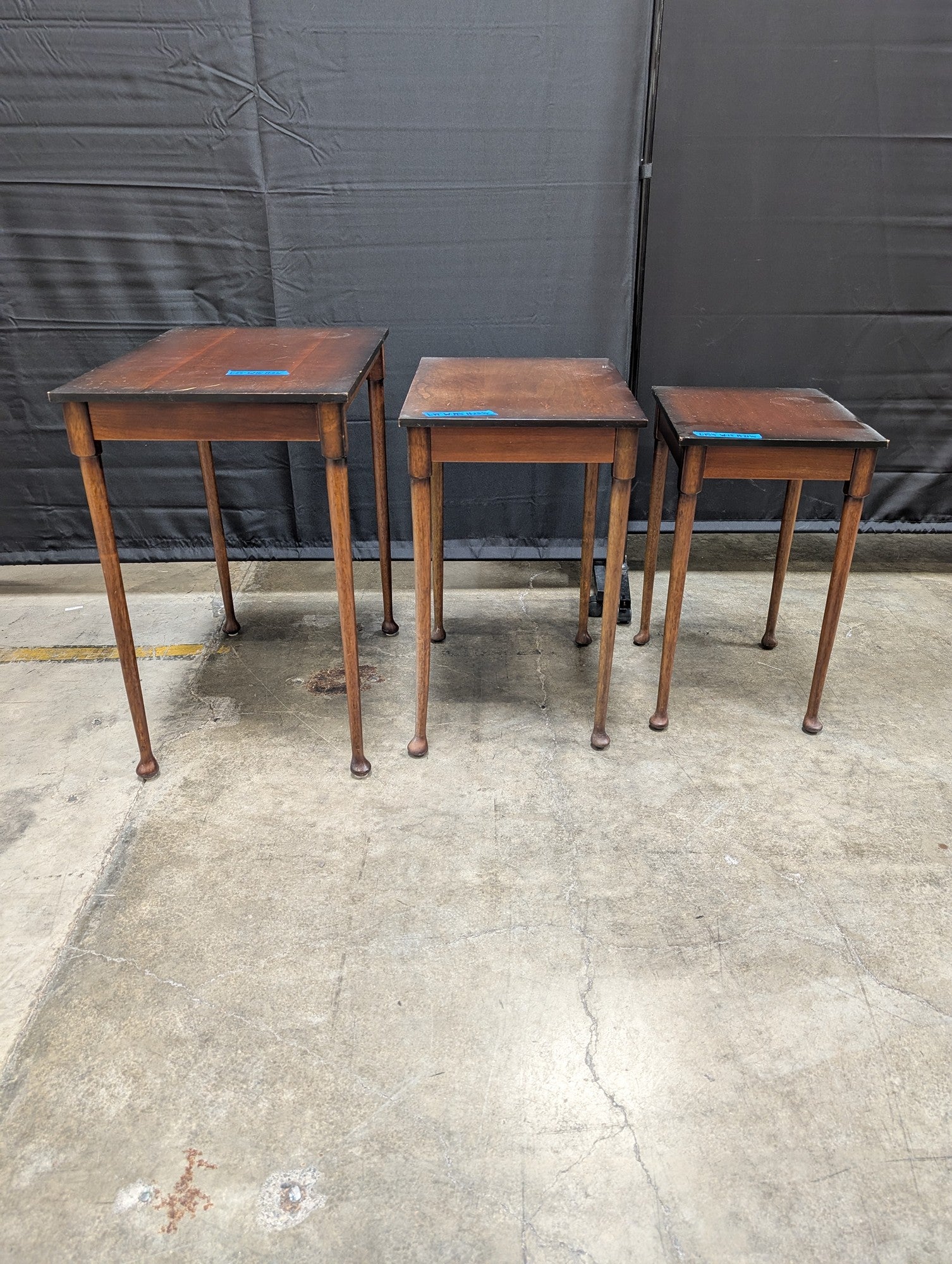Traditional Dark Wood Nesting End Tables