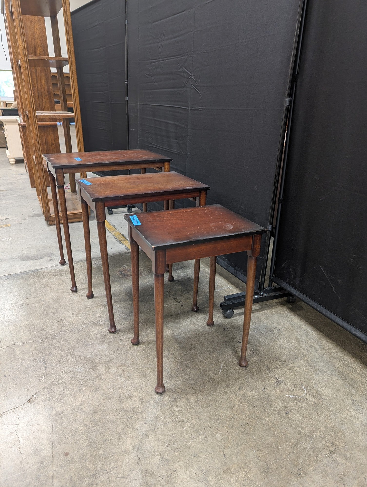 Traditional Dark Wood Nesting End Tables
