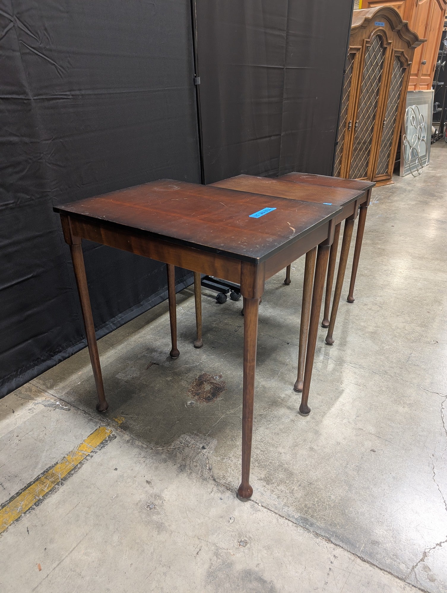 Traditional Dark Wood Nesting End Tables