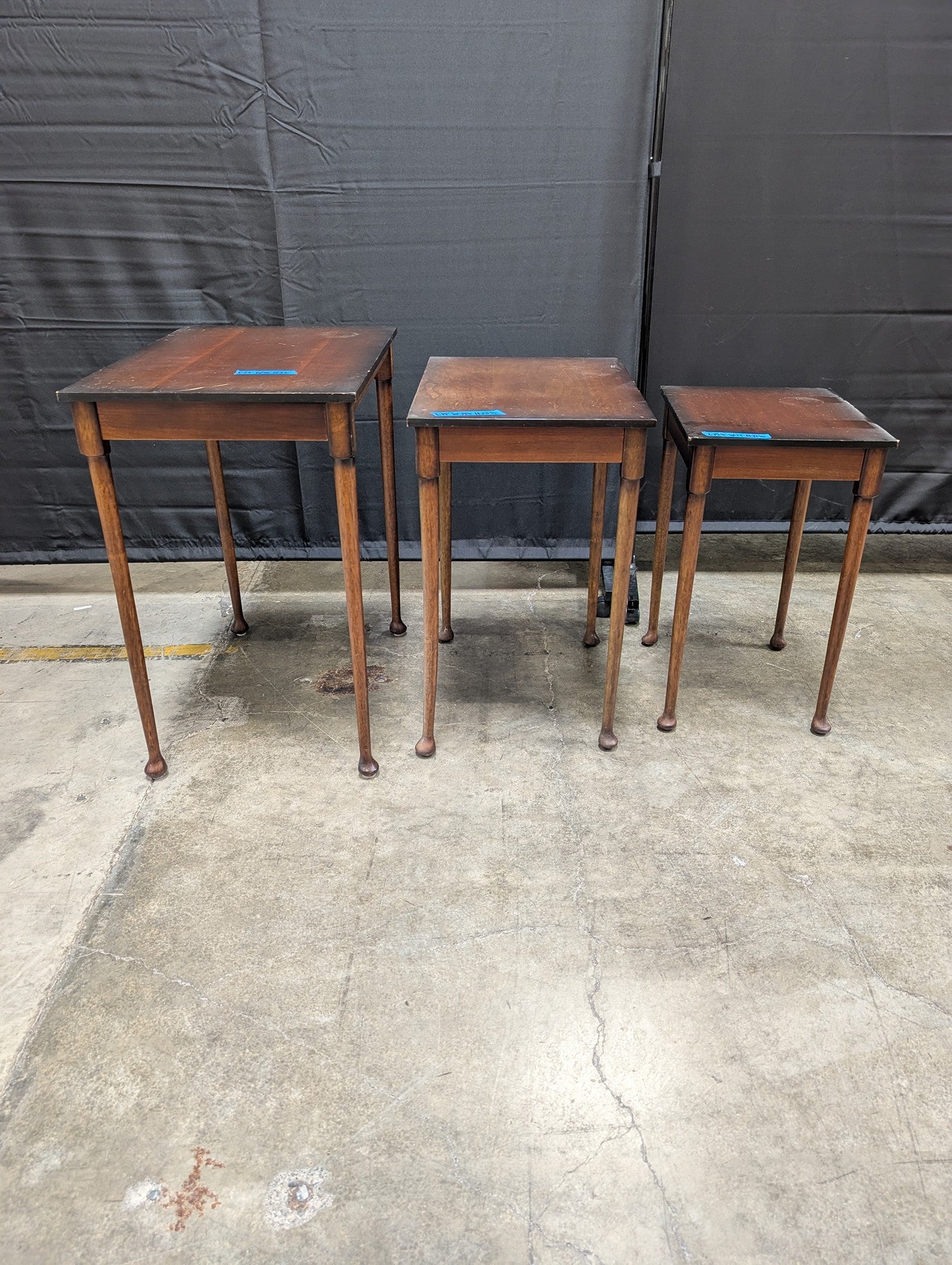 Traditional Dark Wood Nesting End Tables