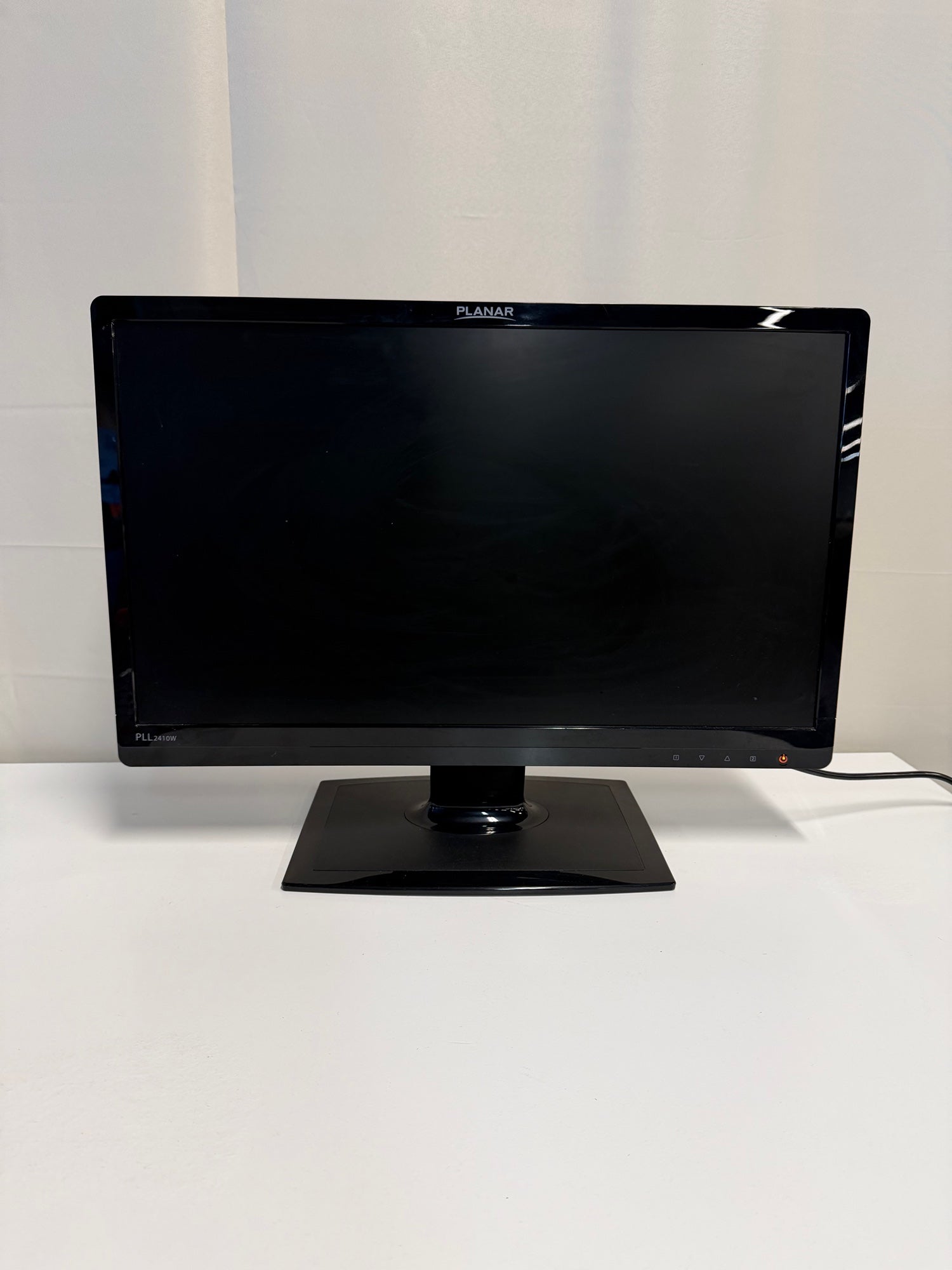 PLANAR 24 Inches Flat-Panel Monitor in Black Plastic