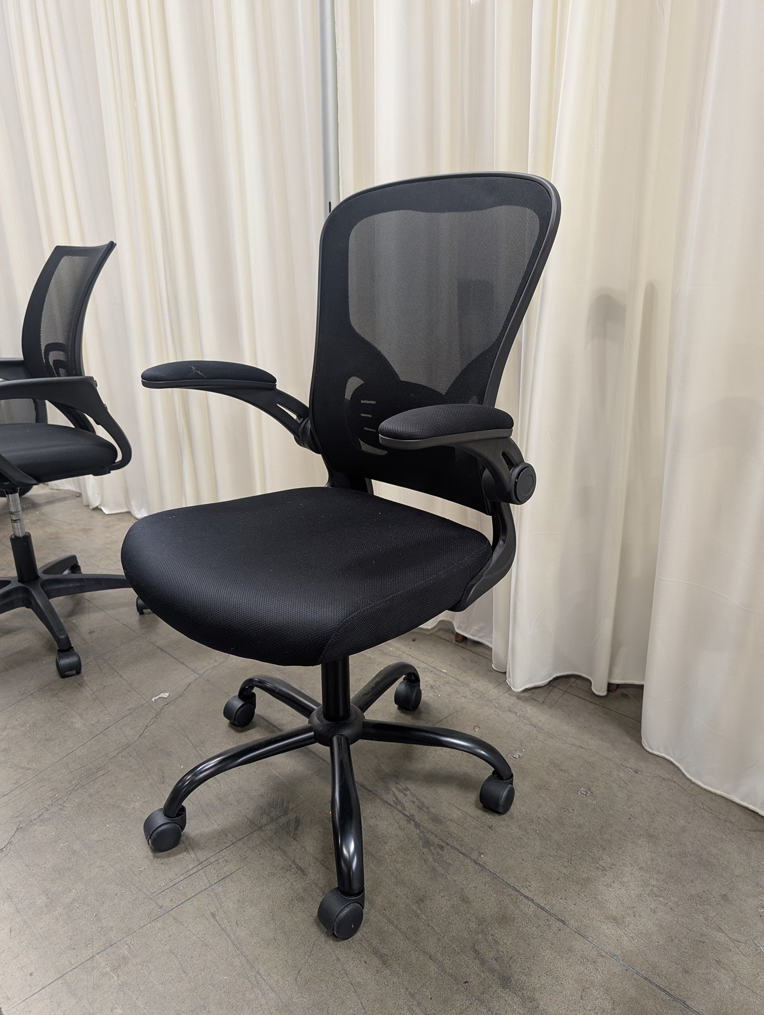 Black Mesh Back Swivel Office Chair with Adjustable Arms