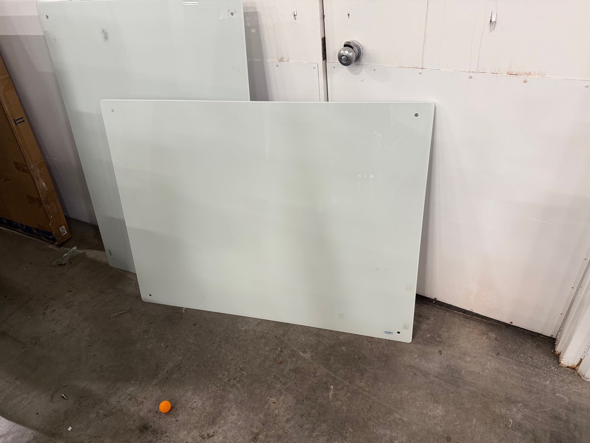 Global Industrial Magnetic Glass Dry Erase Board, 3 Foot x 4  Foot, Frameless White Tempered Glass