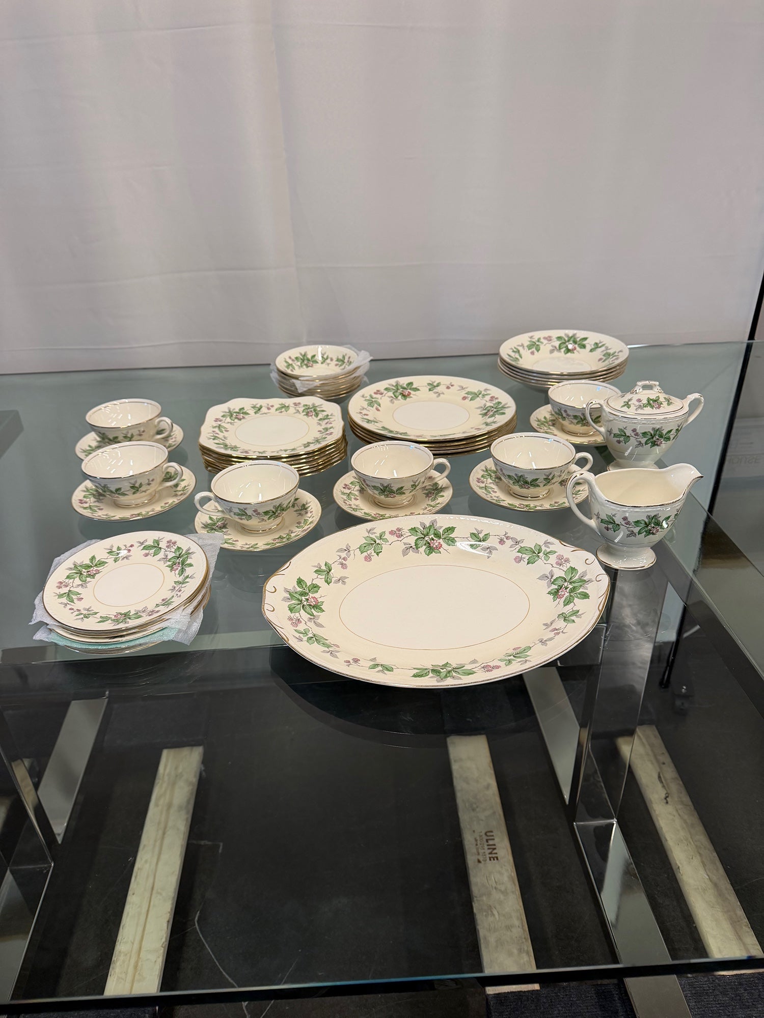 Homer Laughlin Eggshell China Georgian 43-Piece "Greenbriar" Dinnerware Set in Cream Porcelain