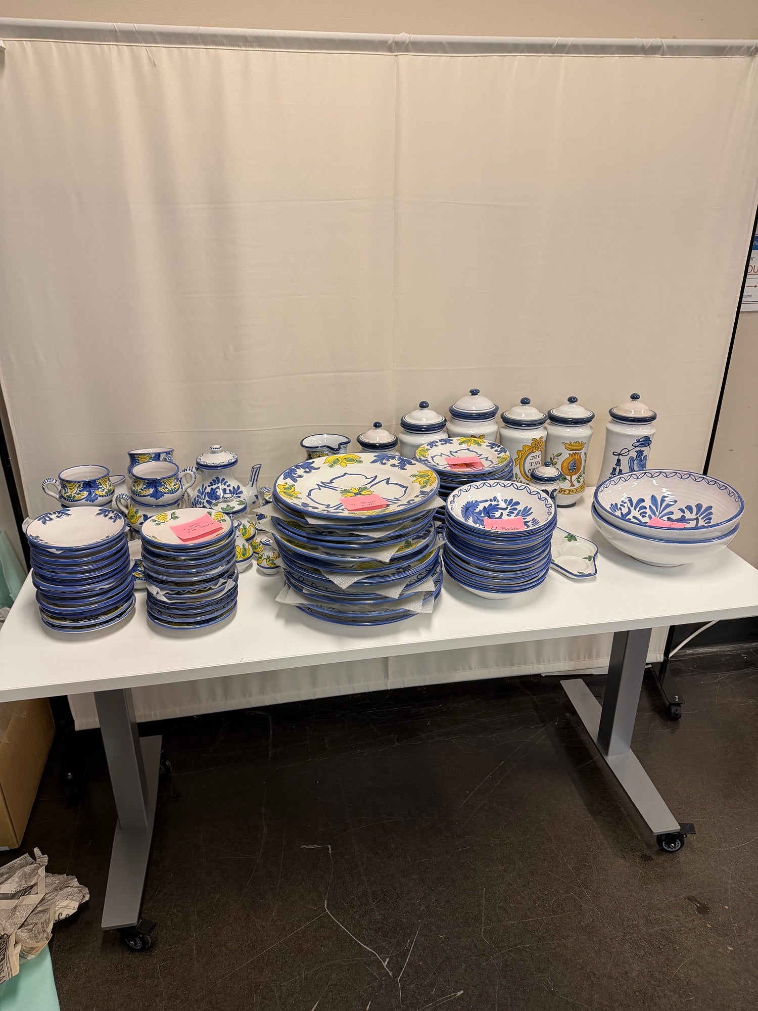 Hand-Painted Spanish Ceramic 91- Piece Dinnerware Set
