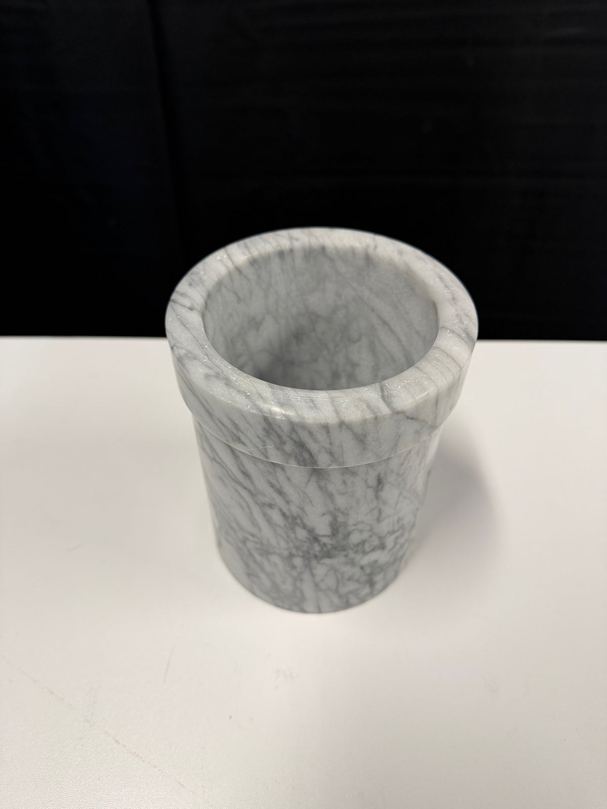 White and Grey Marble Cylindrical Flowerpot