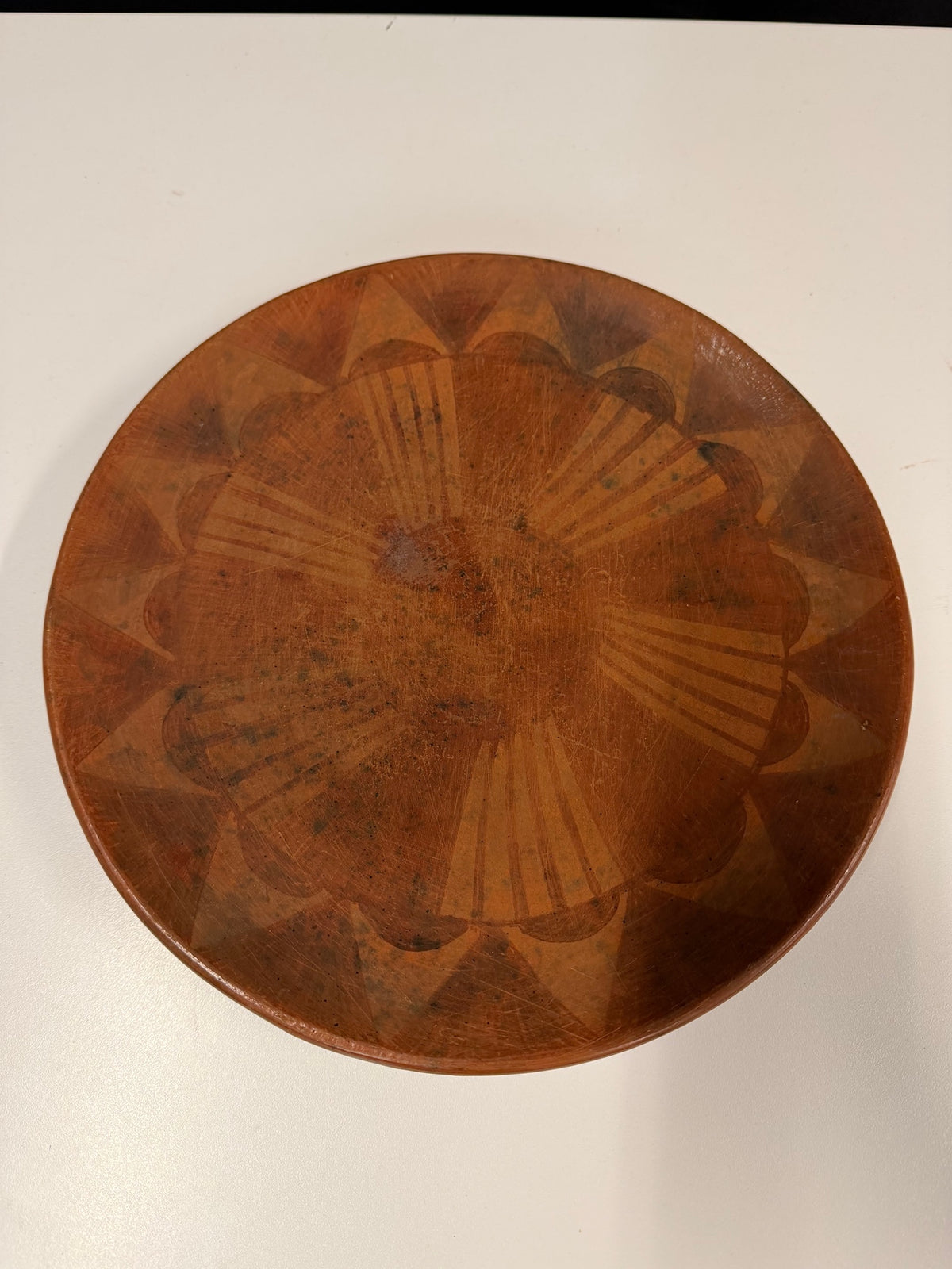 Sasak Pottery Hand-Made Decorative Plate in Earthenware