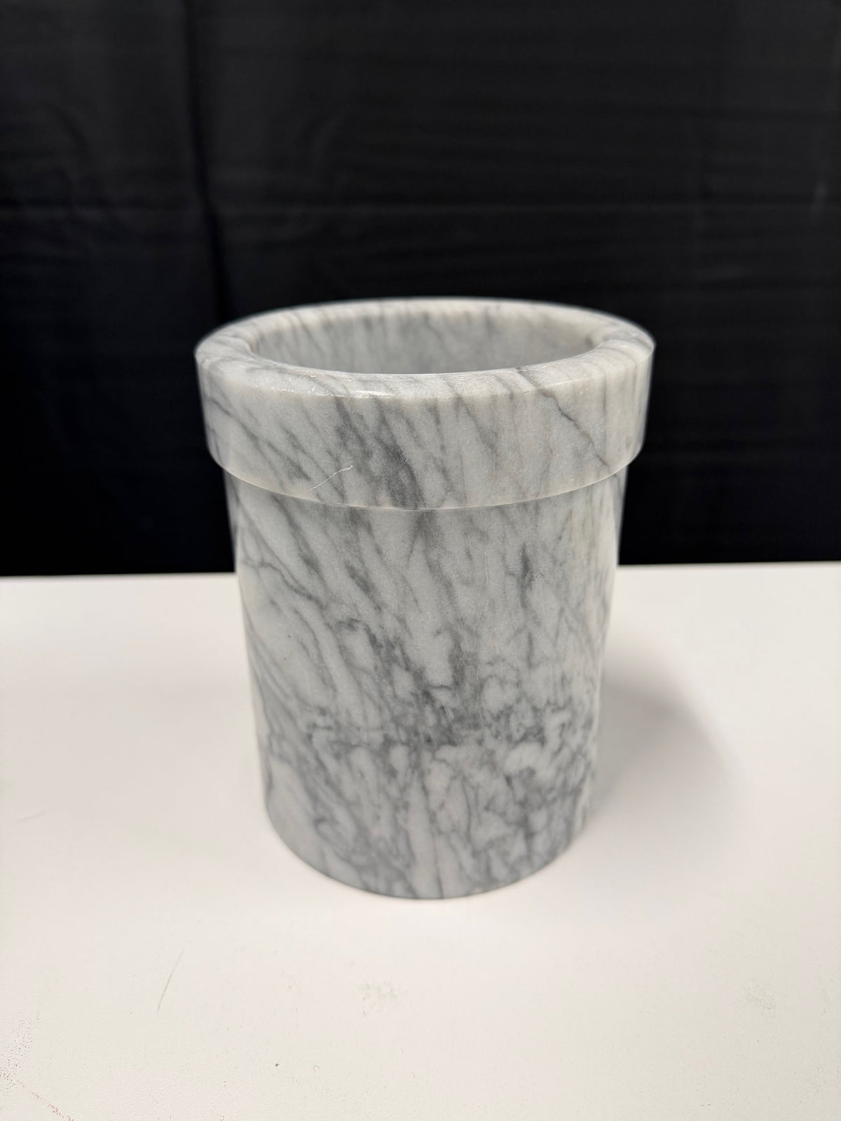 White and Grey Marble Cylindrical Flowerpot
