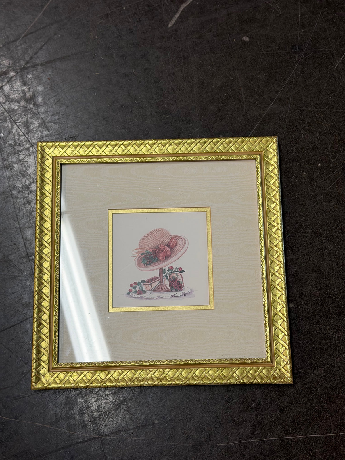Gold-Tone Textured Frame with Berry Hat Print