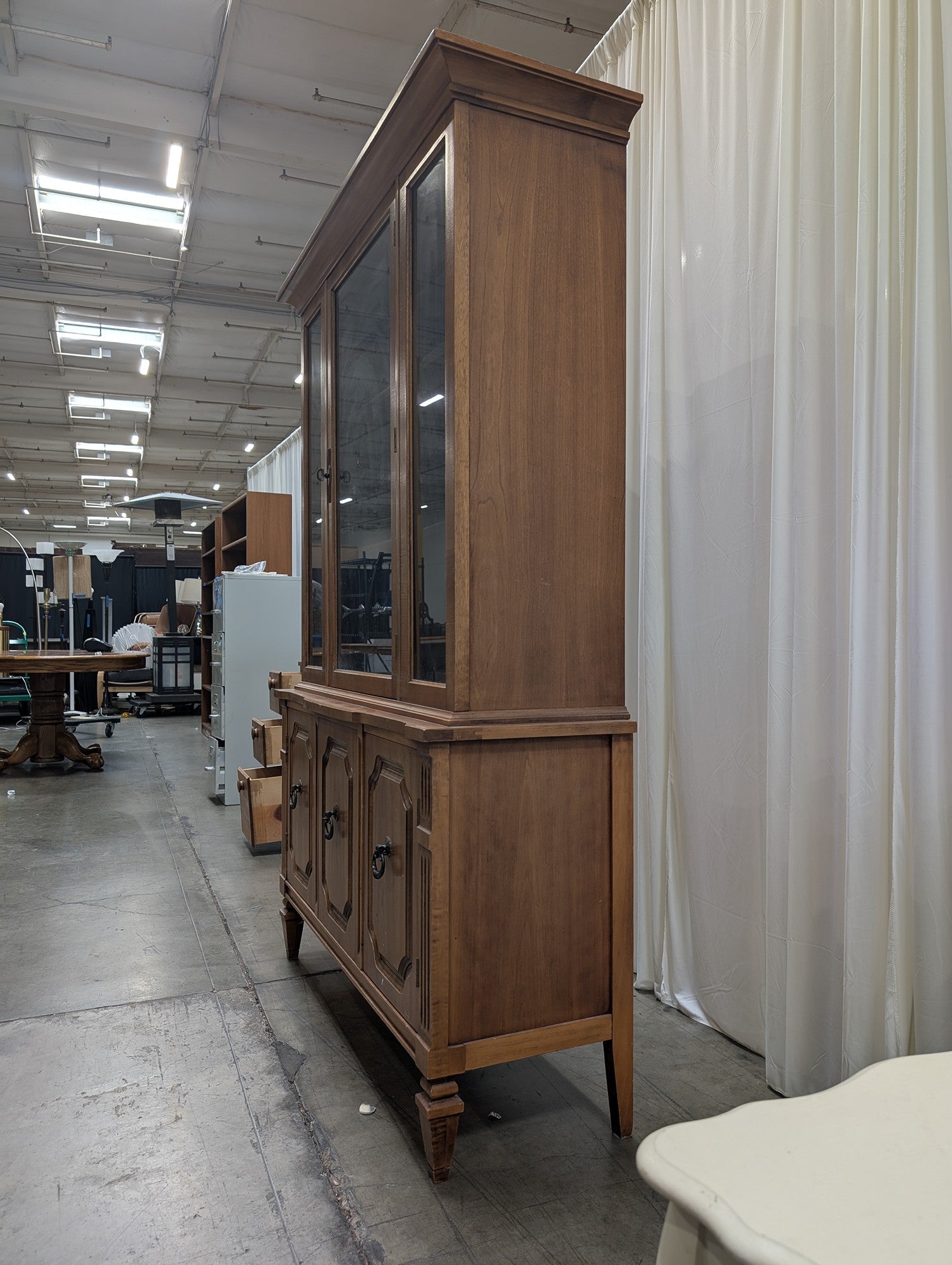 Traditional Wood China Cabinet with Glass Doors