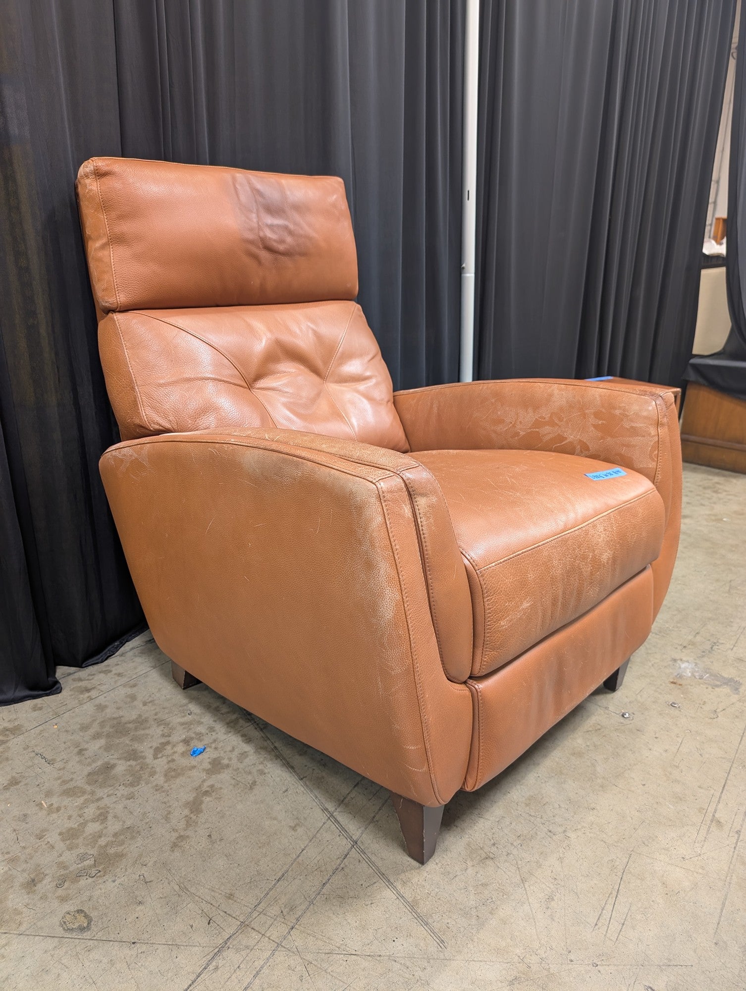American Leather Gavin Recliner in Cognac Leather