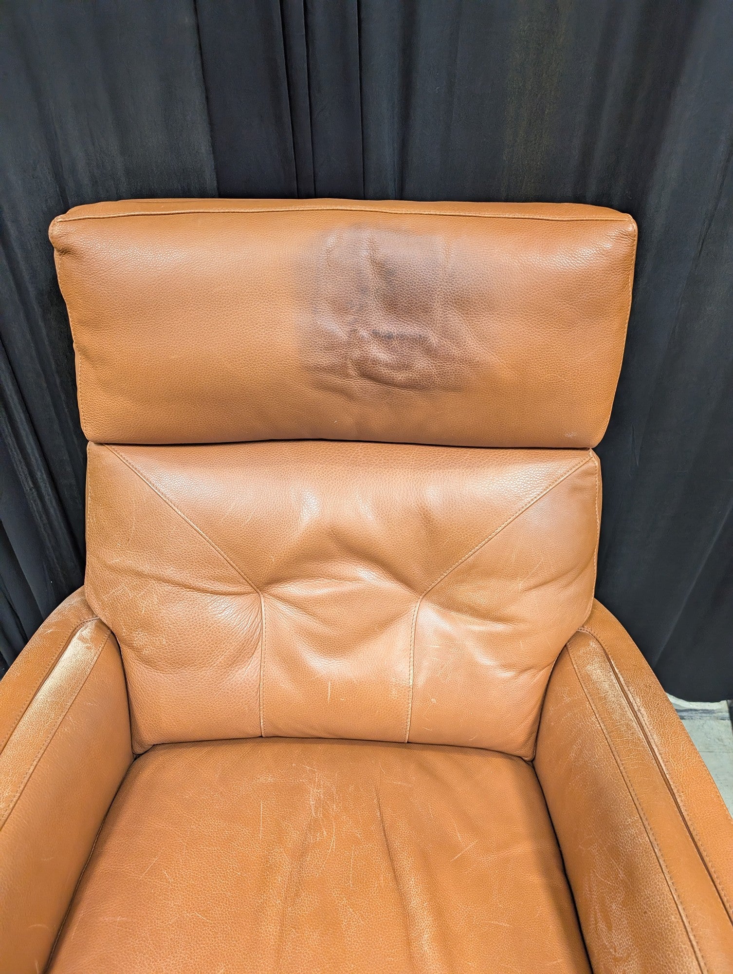 American Leather Gavin Recliner in Cognac Leather
