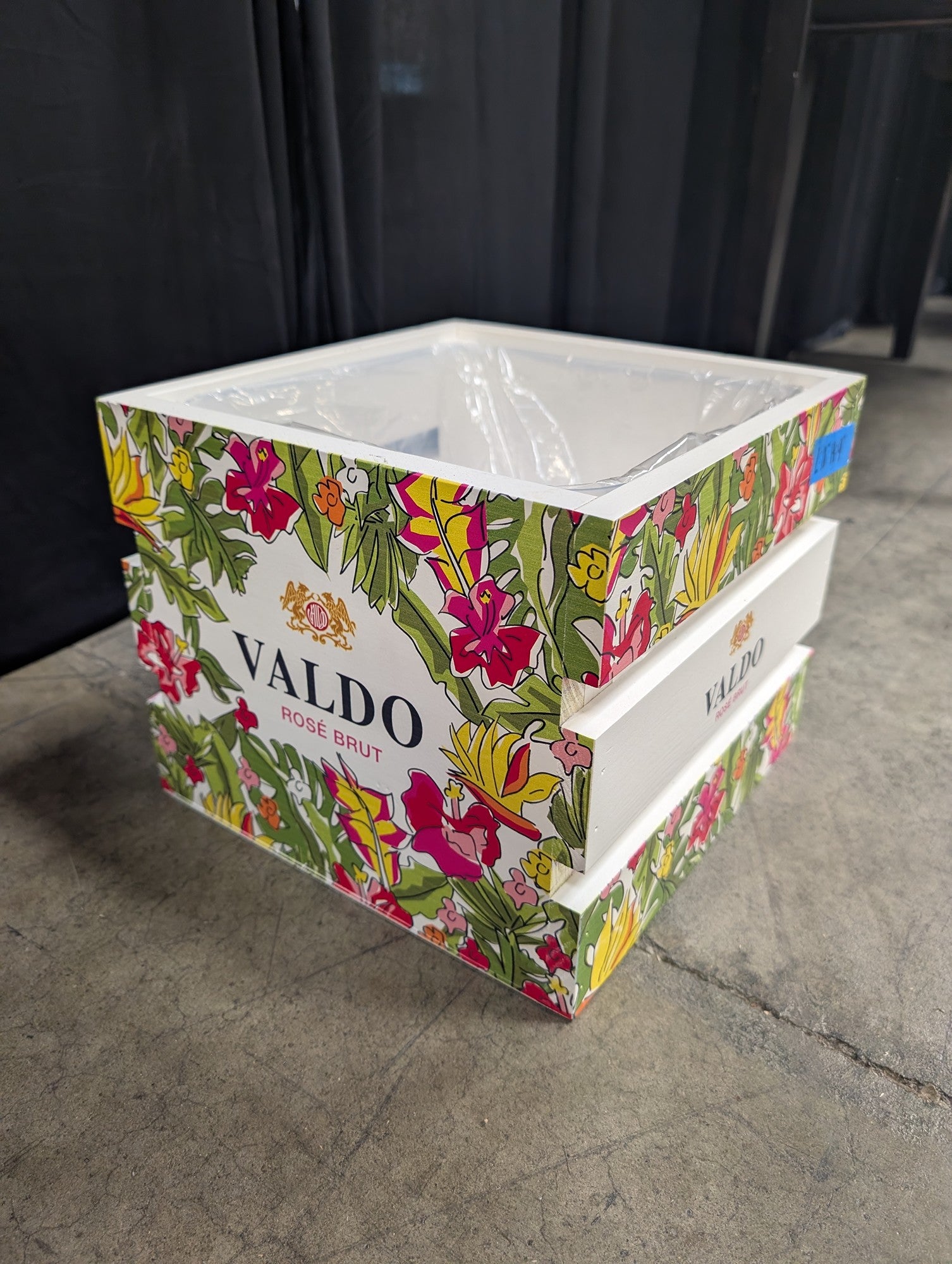 Valdo Floral Wooden Crate with Plastic Liner