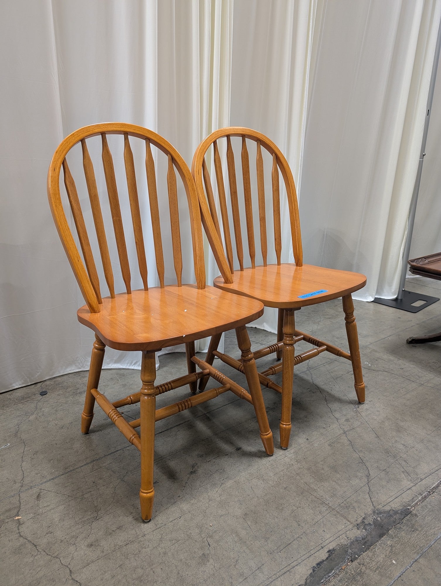 Pair of Wooden Windsor Chairs in Oak
