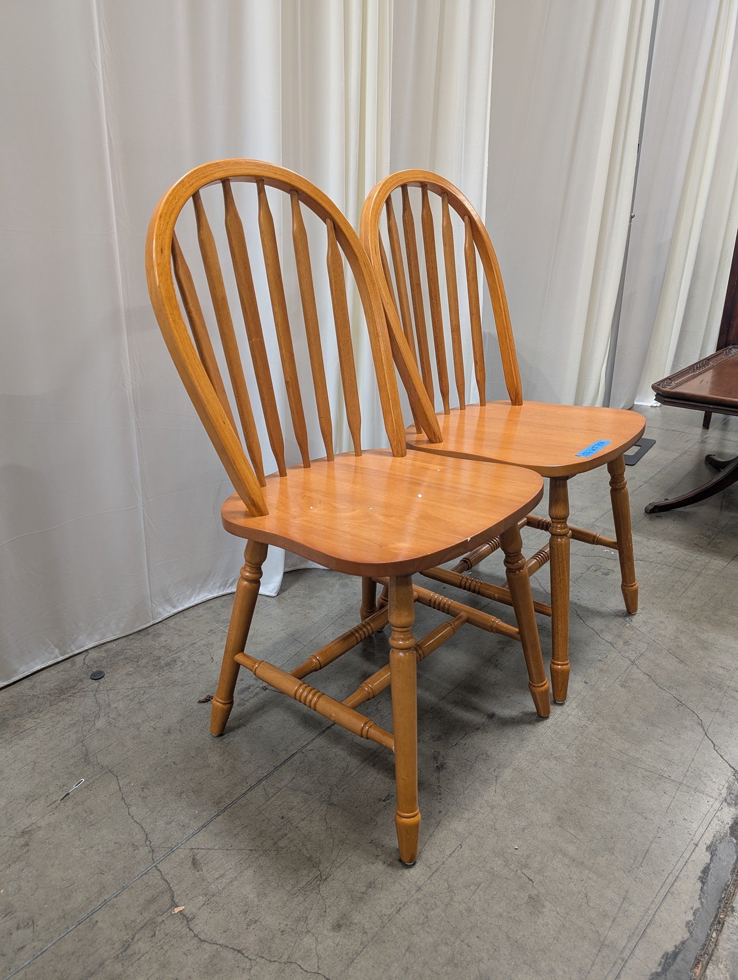 Pair of Wooden Windsor Chairs in Oak