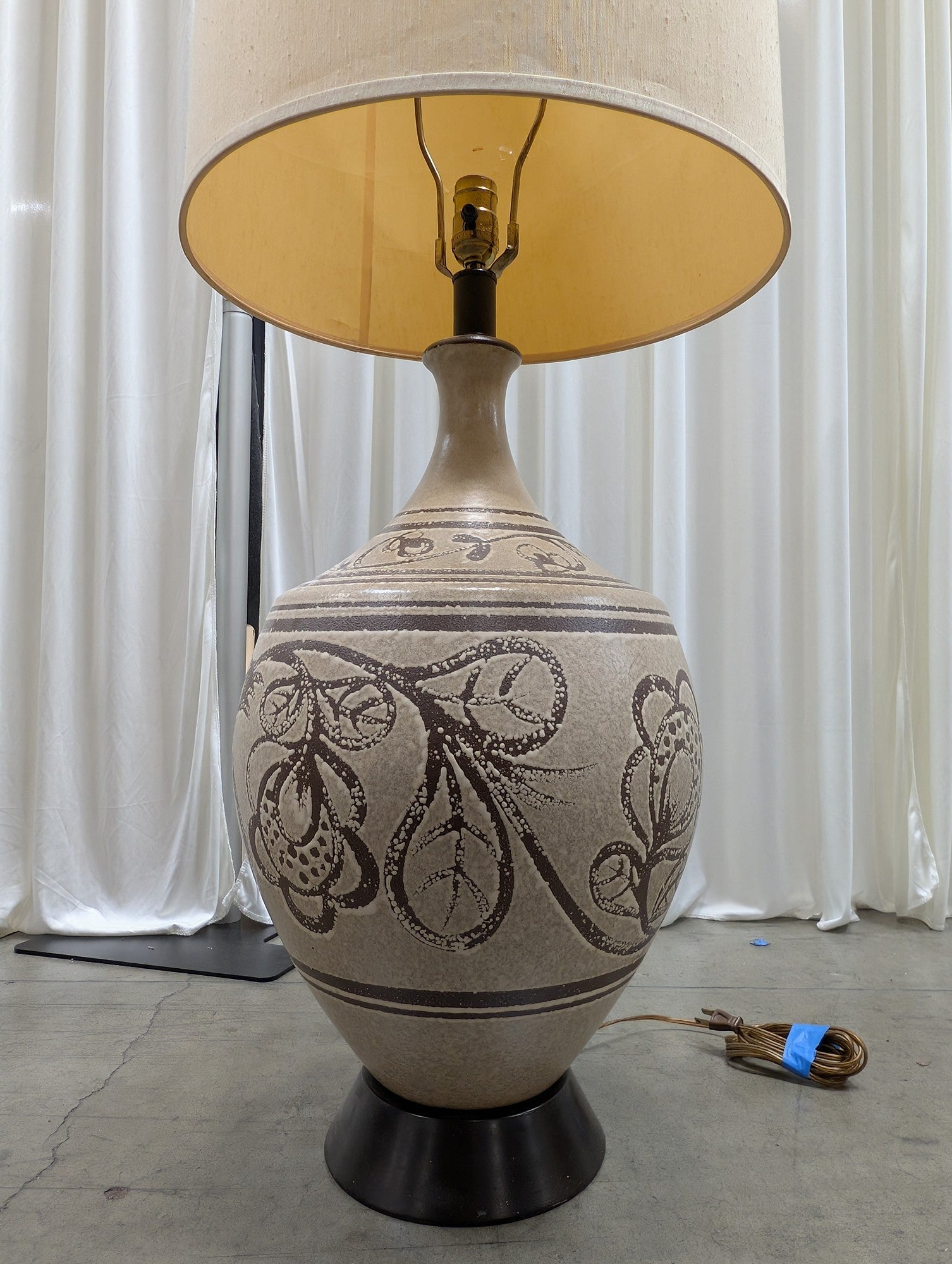 Beige Ceramic Mid-Century Table Lamp with Brown Floral Design