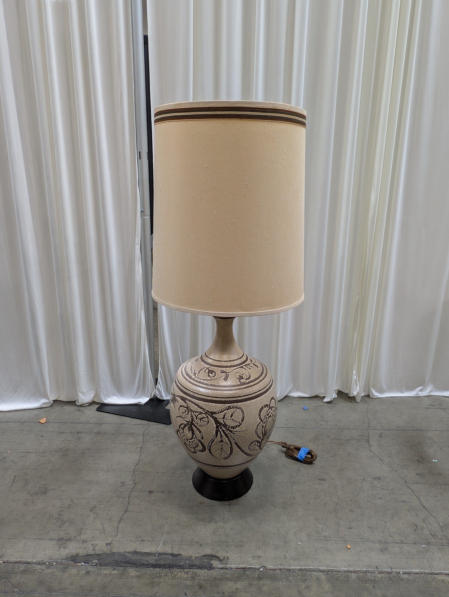 Beige Ceramic Mid-Century Table Lamp with Brown Floral Design