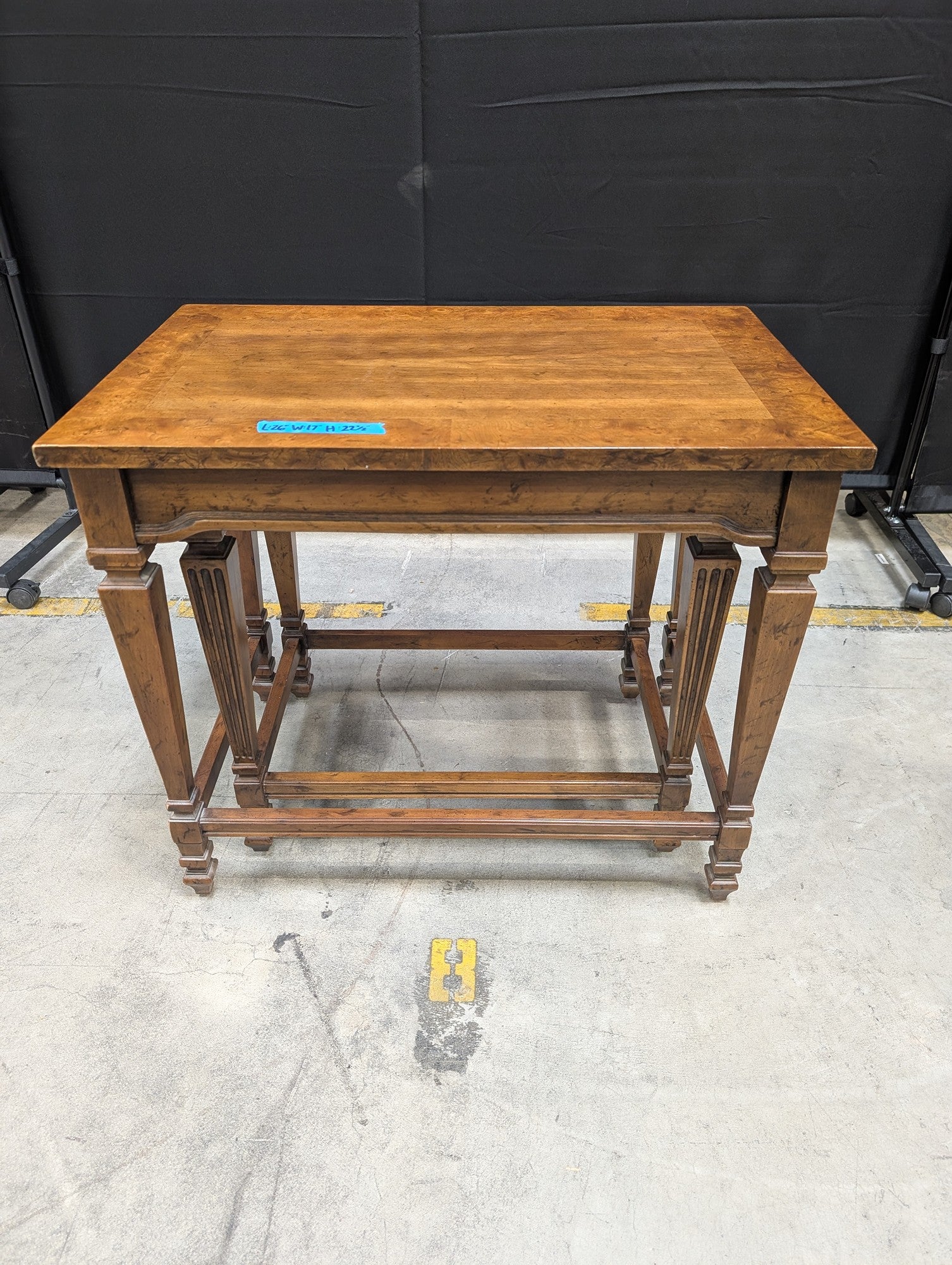Pair of Traditional Heritage Nesting End Table in Wood
