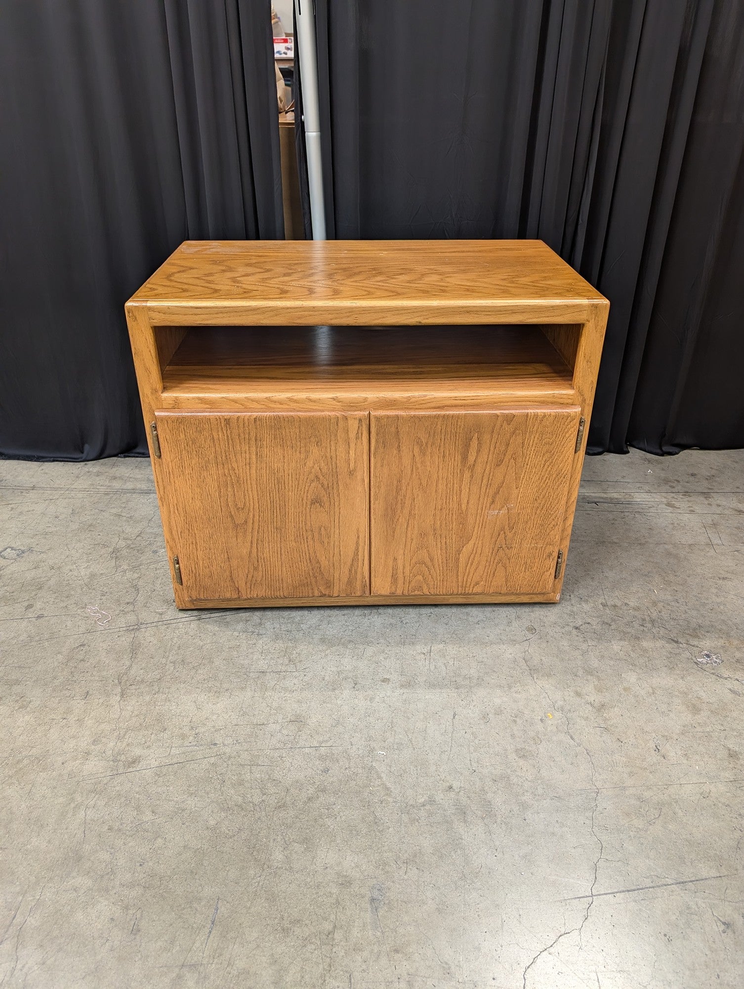 Light Brown Oak Wood TV Stand with Storage Doors