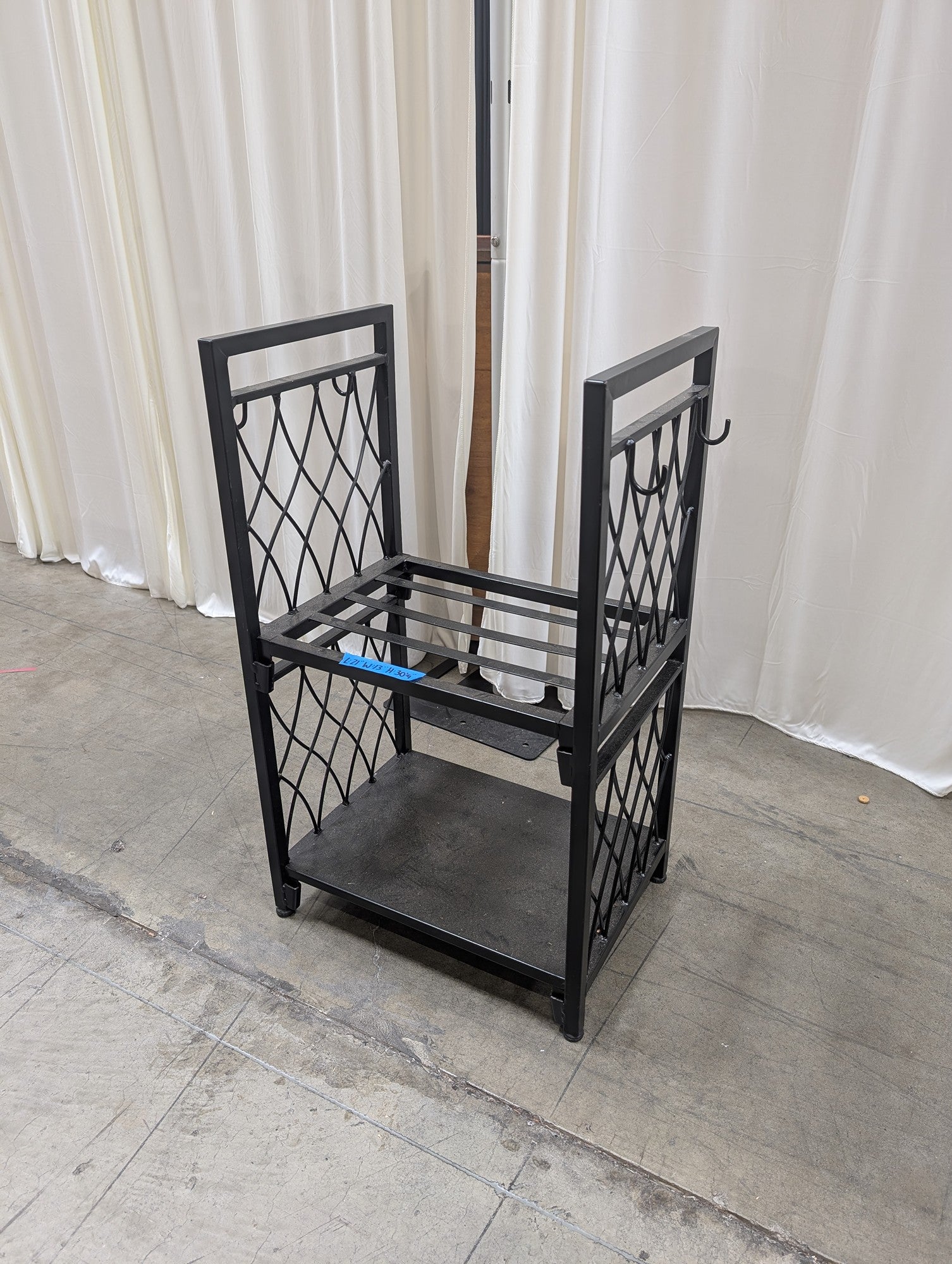 Black Metal Decorative Storage Rack with Hooks