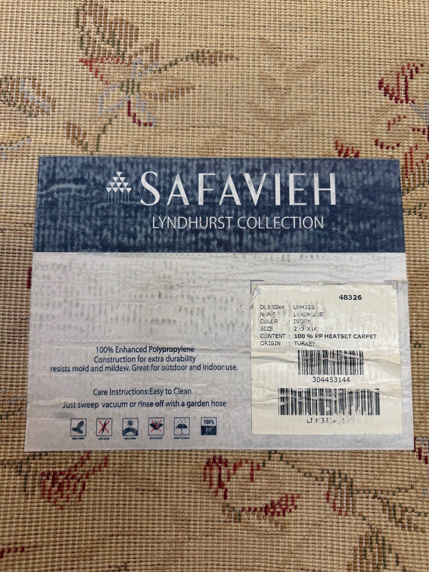 SAFAVIEH Lyndhurst Collection Floral Runner Rug in Polypropylene
