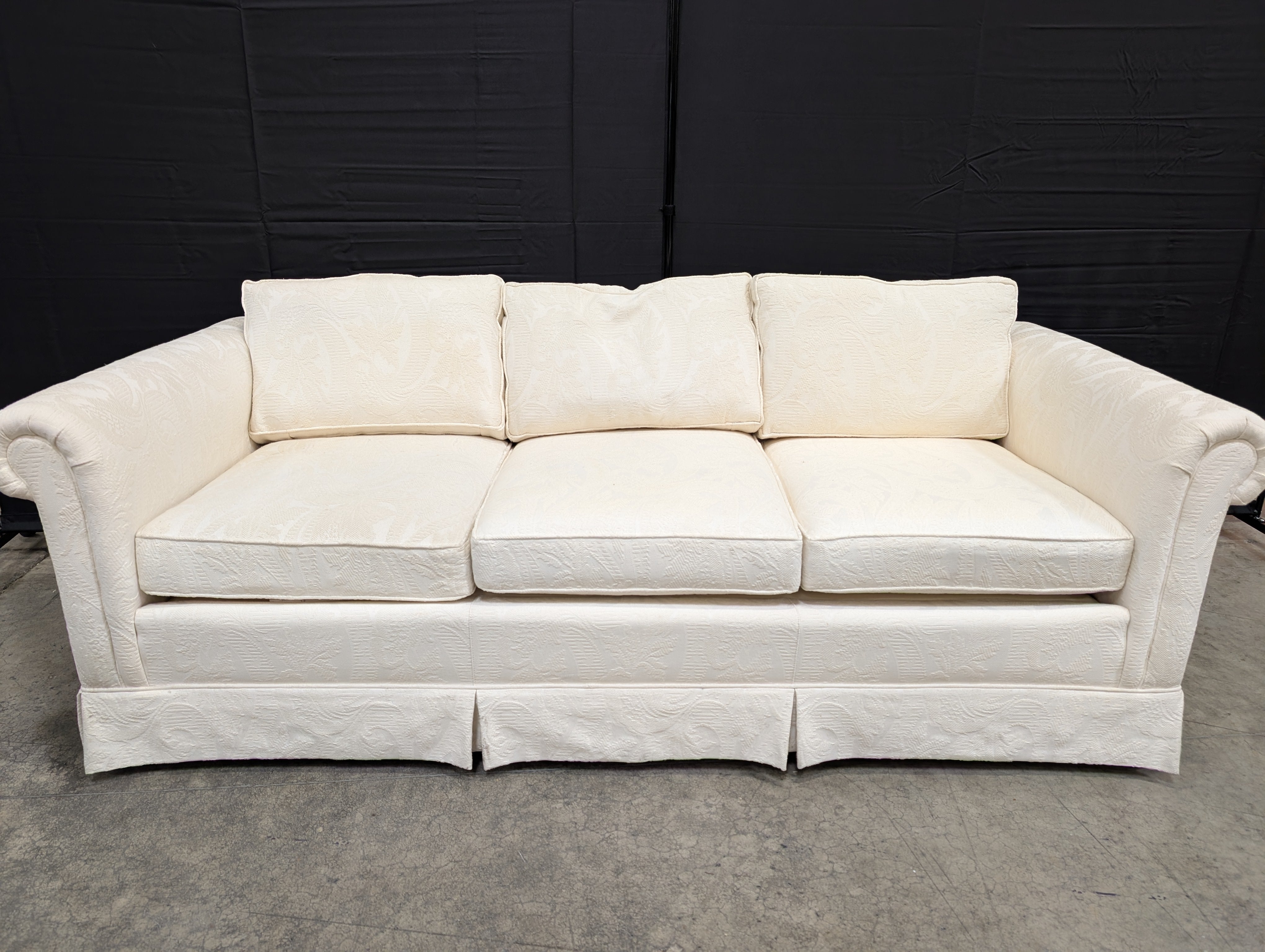 DREXEL Heritage Cream sofa