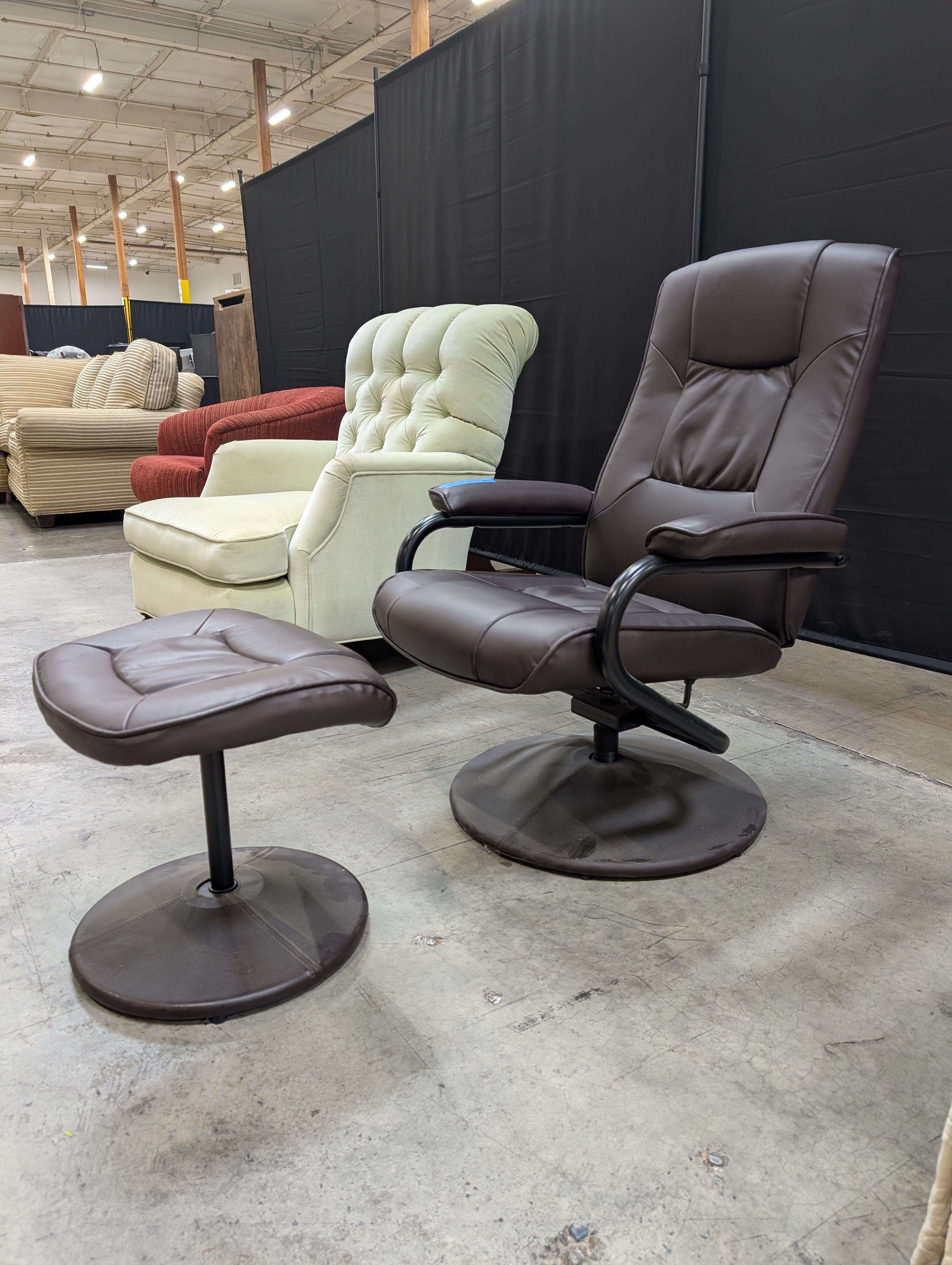 Padded Swivel Recliner Chair with Matching Ottoman