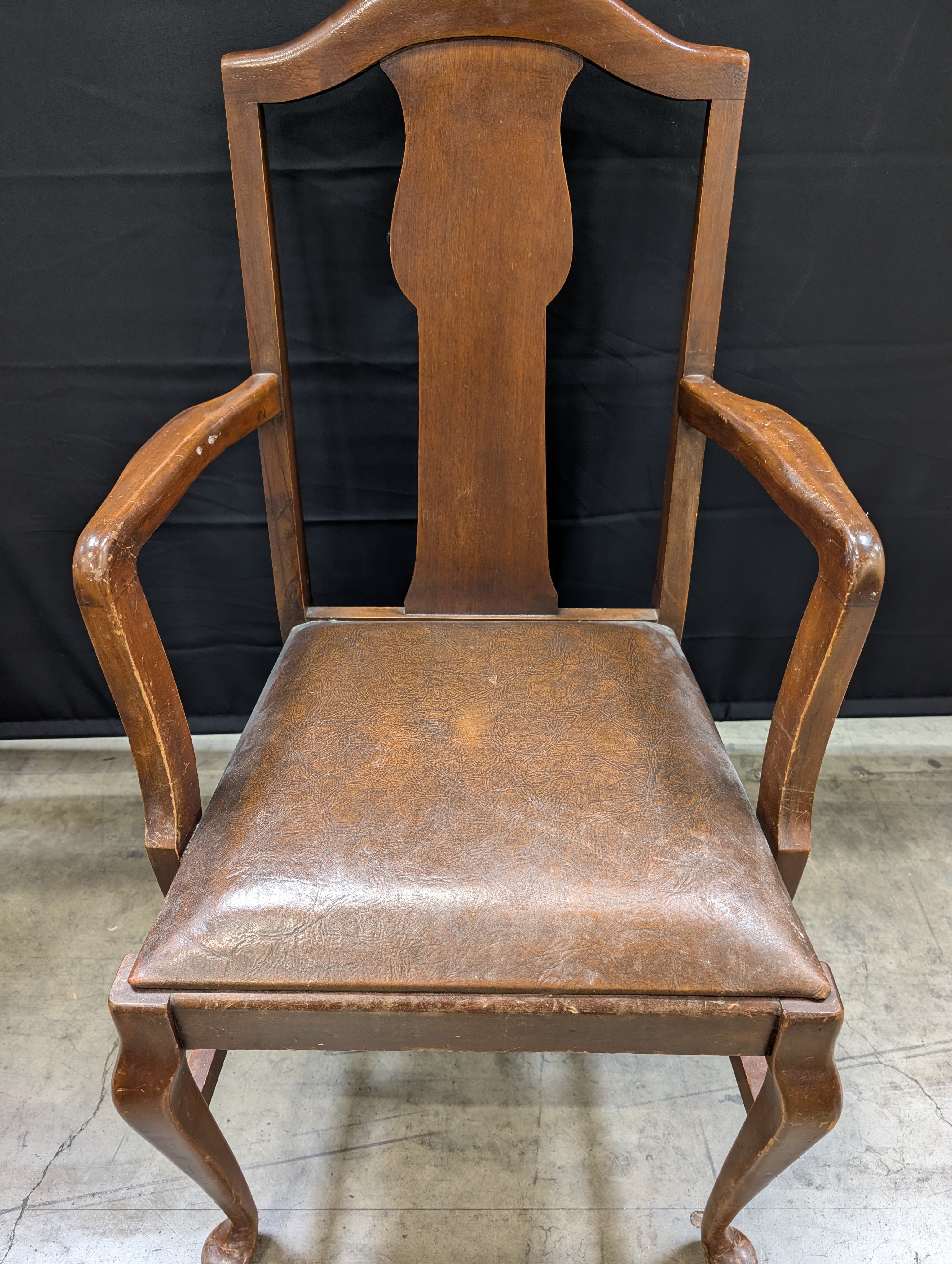 Antique Dark Wood Round Dining Table with six Dining Chairs